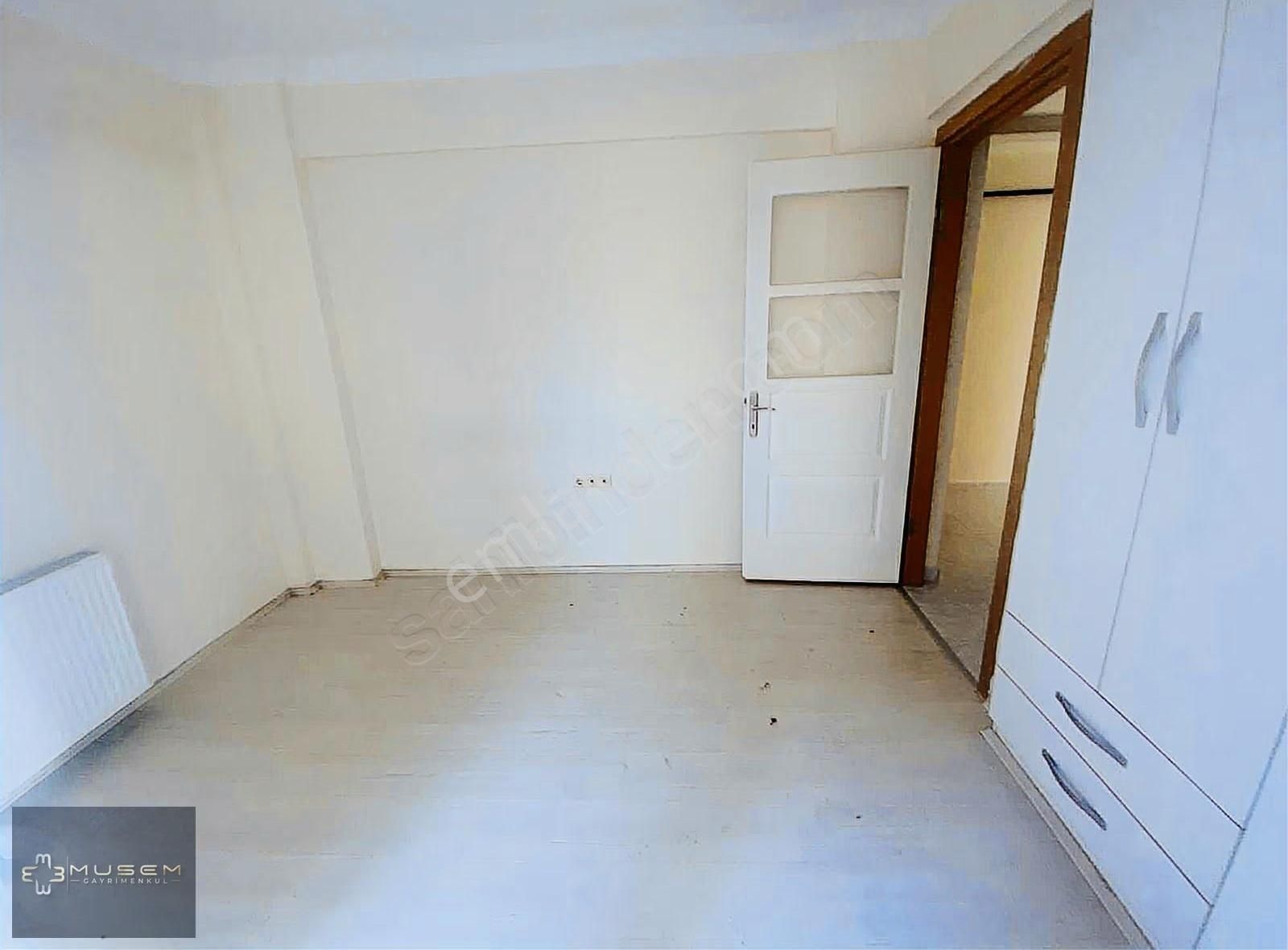 Girne Mahallesinde 2+1 Kiralık Daire - Görsel 23