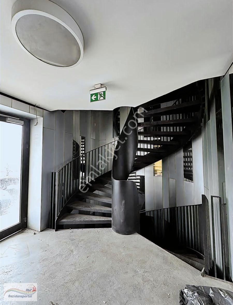 Büyükdere Caddesi Maslak Metro Çıkışı Karşısı7oom2 Kiralık Bina - Görsel 7