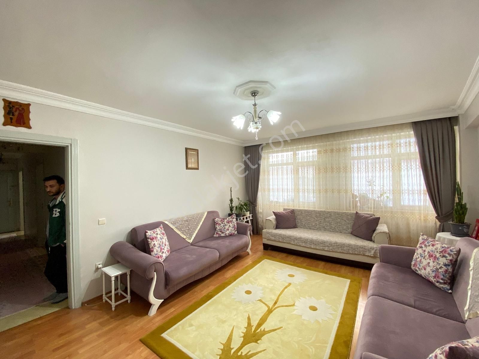 Eyüpsultan Rami Cumada Harika Konumda Satılık 3+1 Arakat Daire - Görsel 25