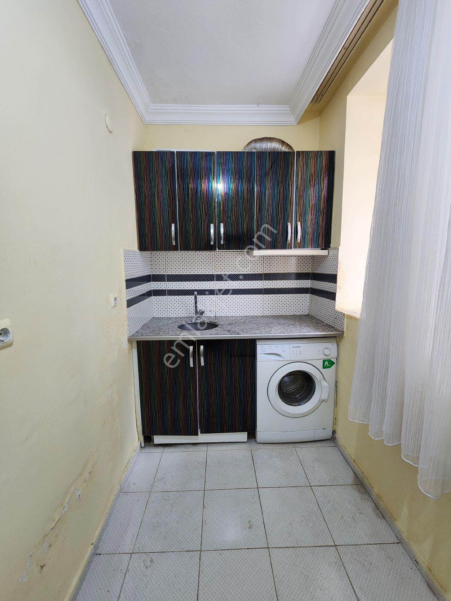 Meydan Avm Üstünde Satılık 2+0 Bahçe Katı Apart