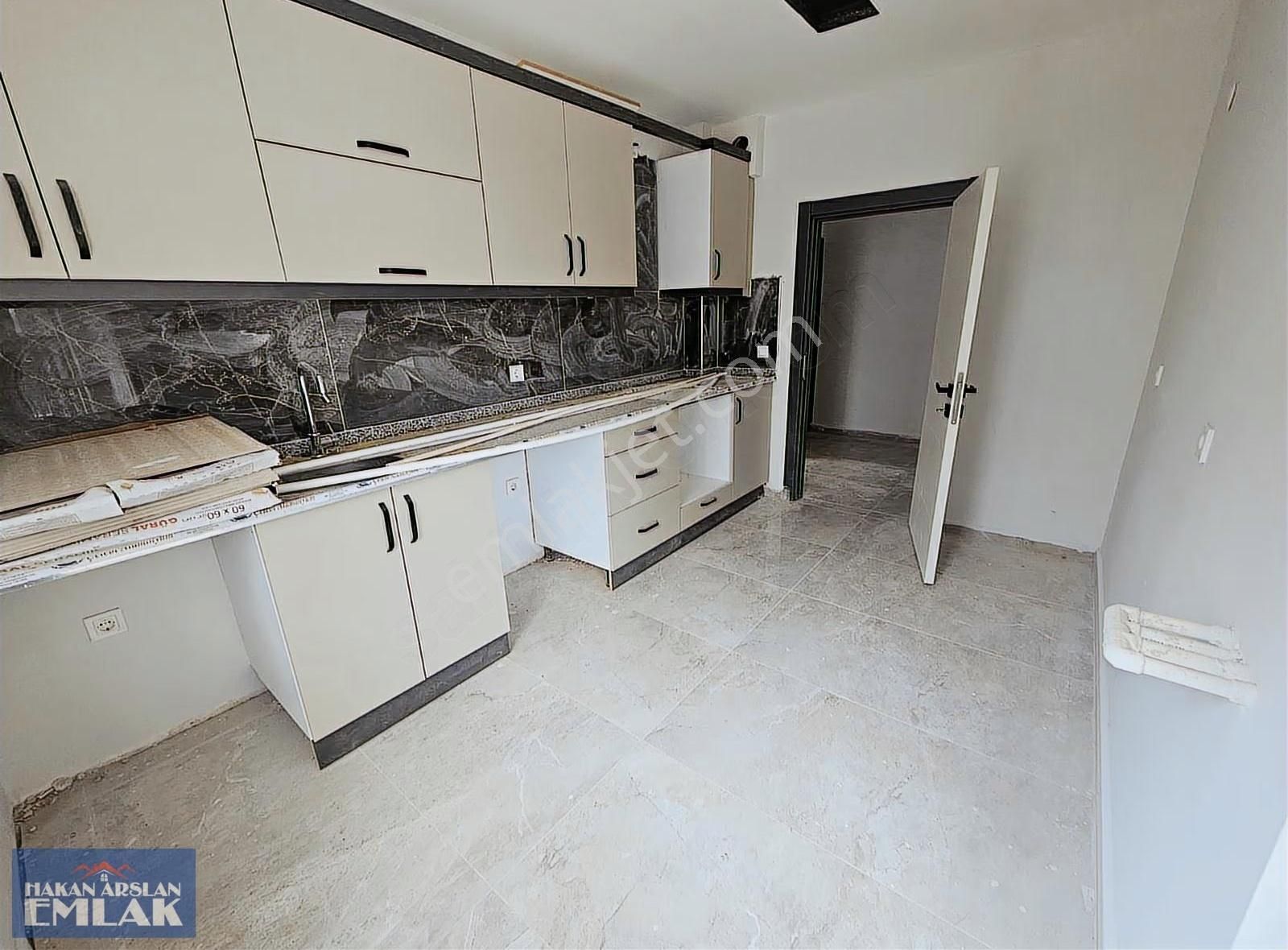 Kütükçü'de Güney Cephe Ayrı Mutfaklı Ebeveyn Banyolu 2+1 Giriş - Görsel 15