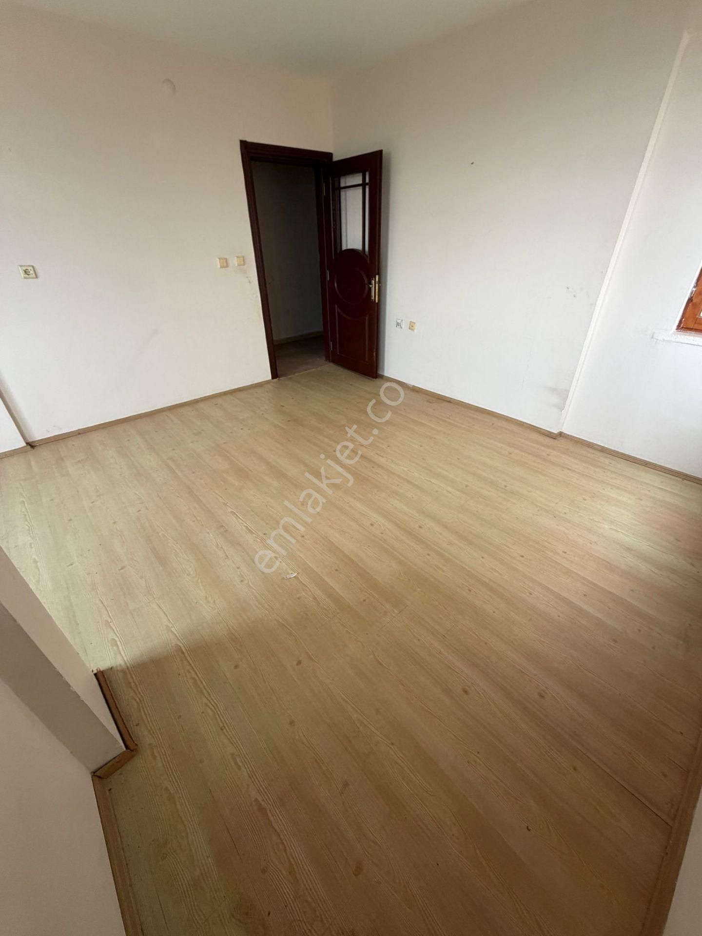 Zeytinlik Mah 3+1 1. Katta Havuzlu Site İçerisinde Satılık Daire - Görsel 2