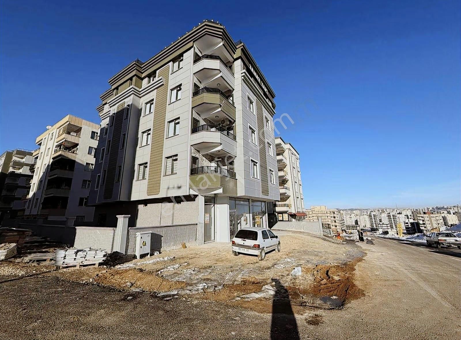 Burhan Kılınç'dan Acil Satılık 2+0 Ofise Uygun