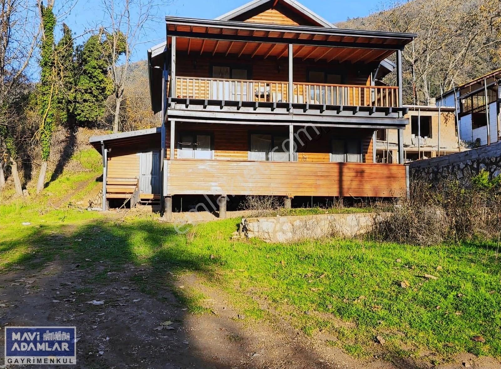 Bursa Gökçeören'de Doğayla İç İçe 240 M², 2 Katlı Müstakil Ev