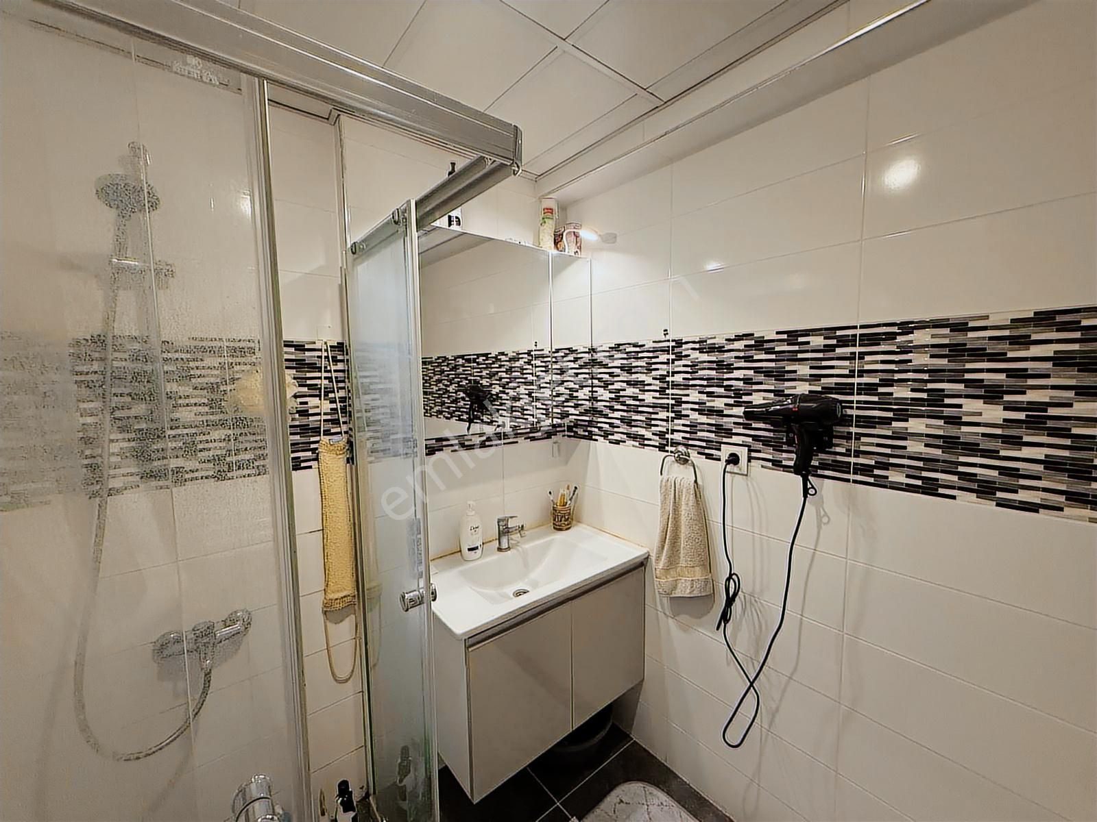 Kuruçeşme Mahallesi 4 Life Siteside, Eşyalı, Arakat, 1+1 Daire - Görsel 16