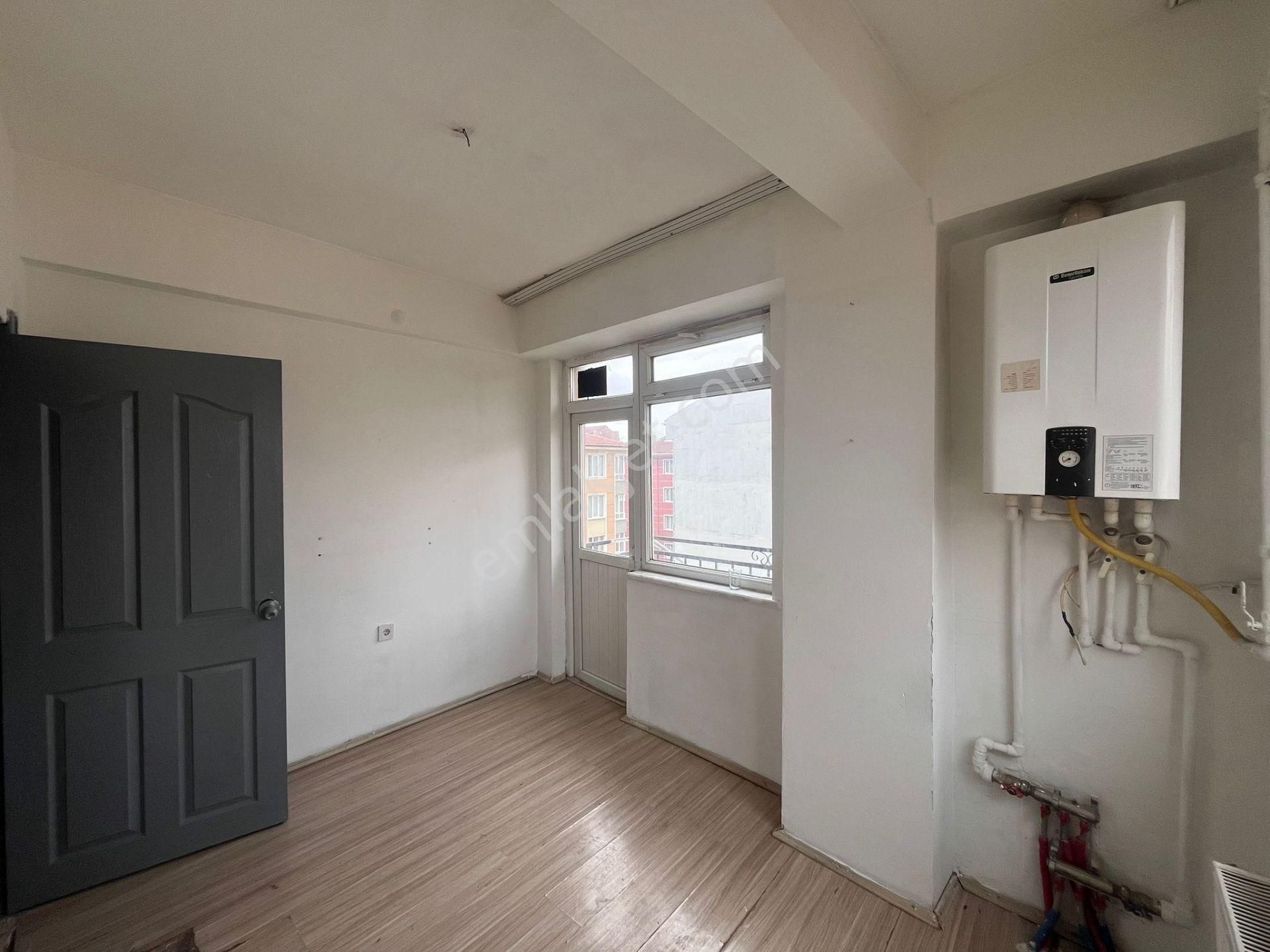 Century21 Vizyon’dan Anadolu Üni. Yakını 1+1 Kiralık Daire - Görsel 3