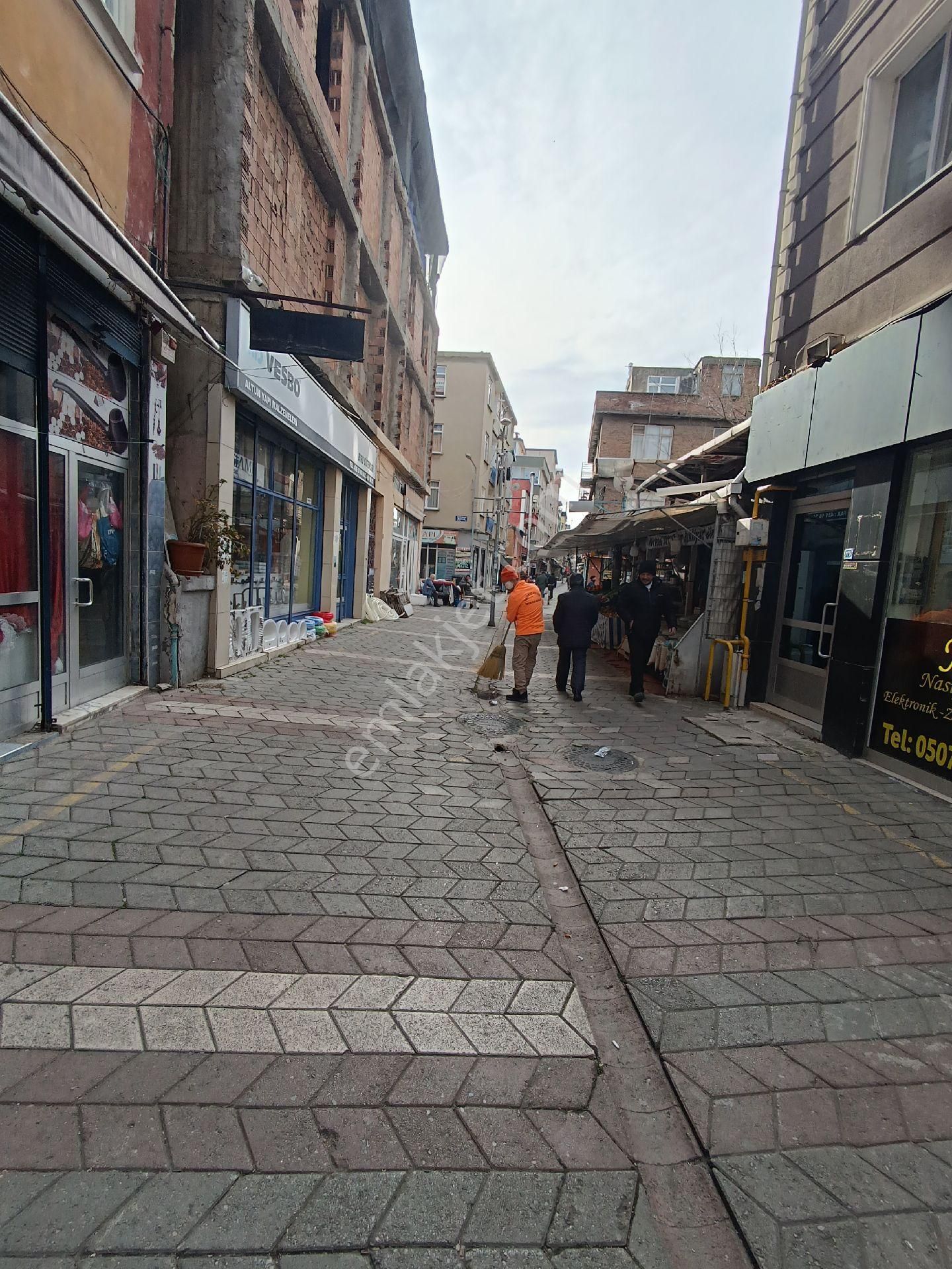 İlkadım Hançerli Mahallesinde Satılık Daire - Görsel 13