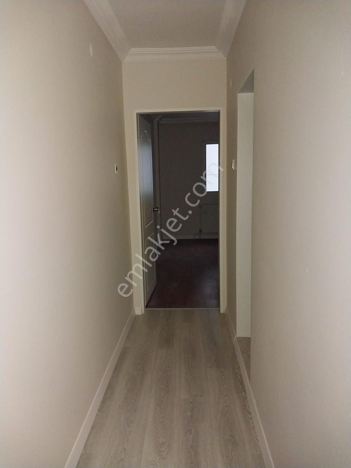 Demirköprü'de Altgeçit Yakını İyi Konumda Satılık 3+1 Daire - Görsel 15