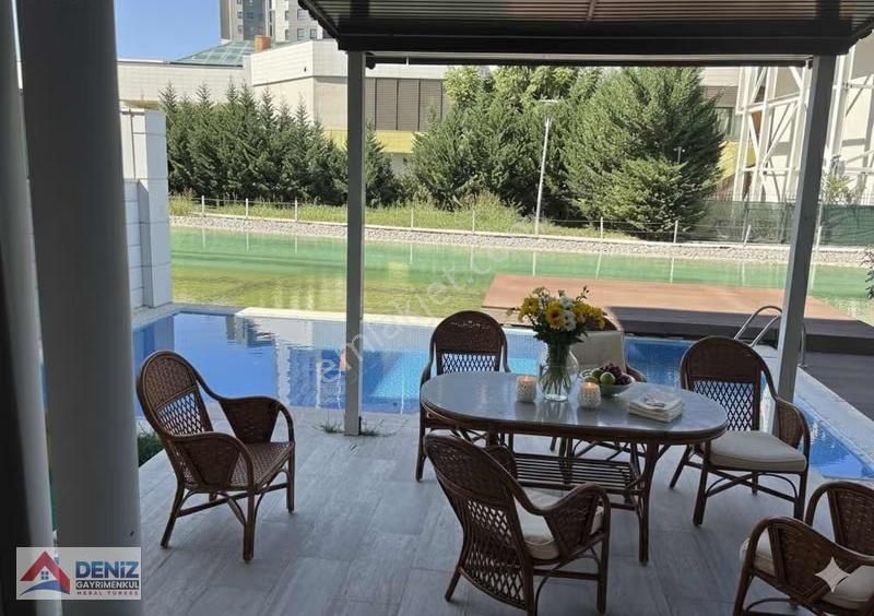 Sinpaş Bursa Modern Satılık Özel Havuzlu 3+1 Bahçe Yalı Dairesi