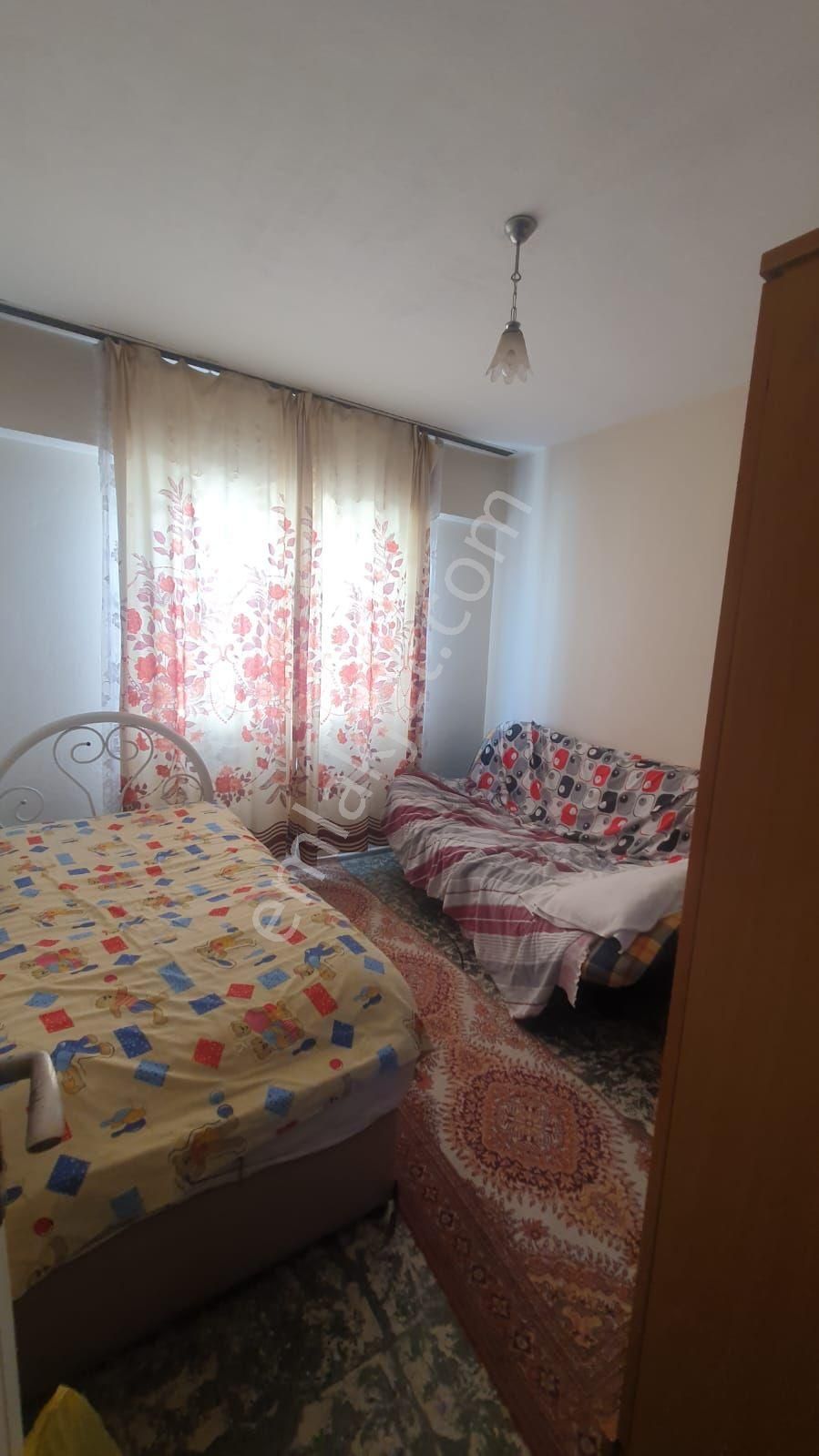 Yesilyurt Polatcaddesinde Satılıkdaire