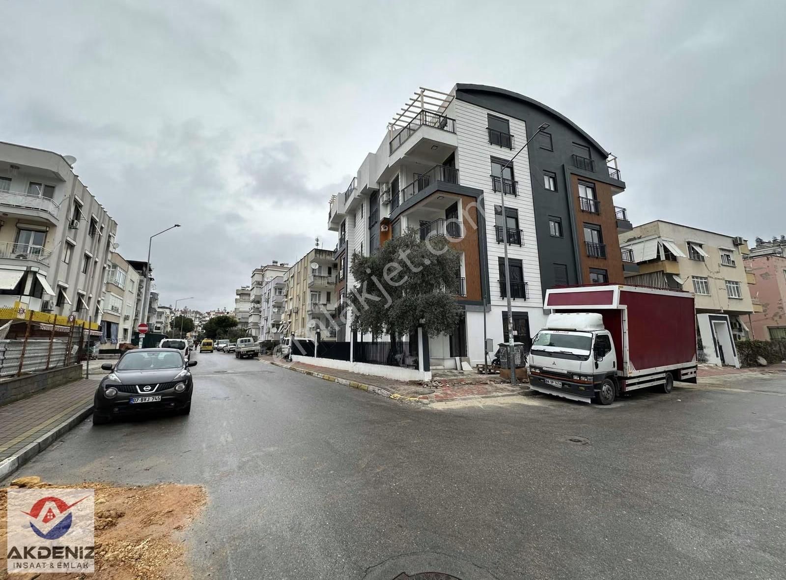 Özdilek Avm'ye Adım Mesafede Doğalgazlı Lüks 2+1 Daire