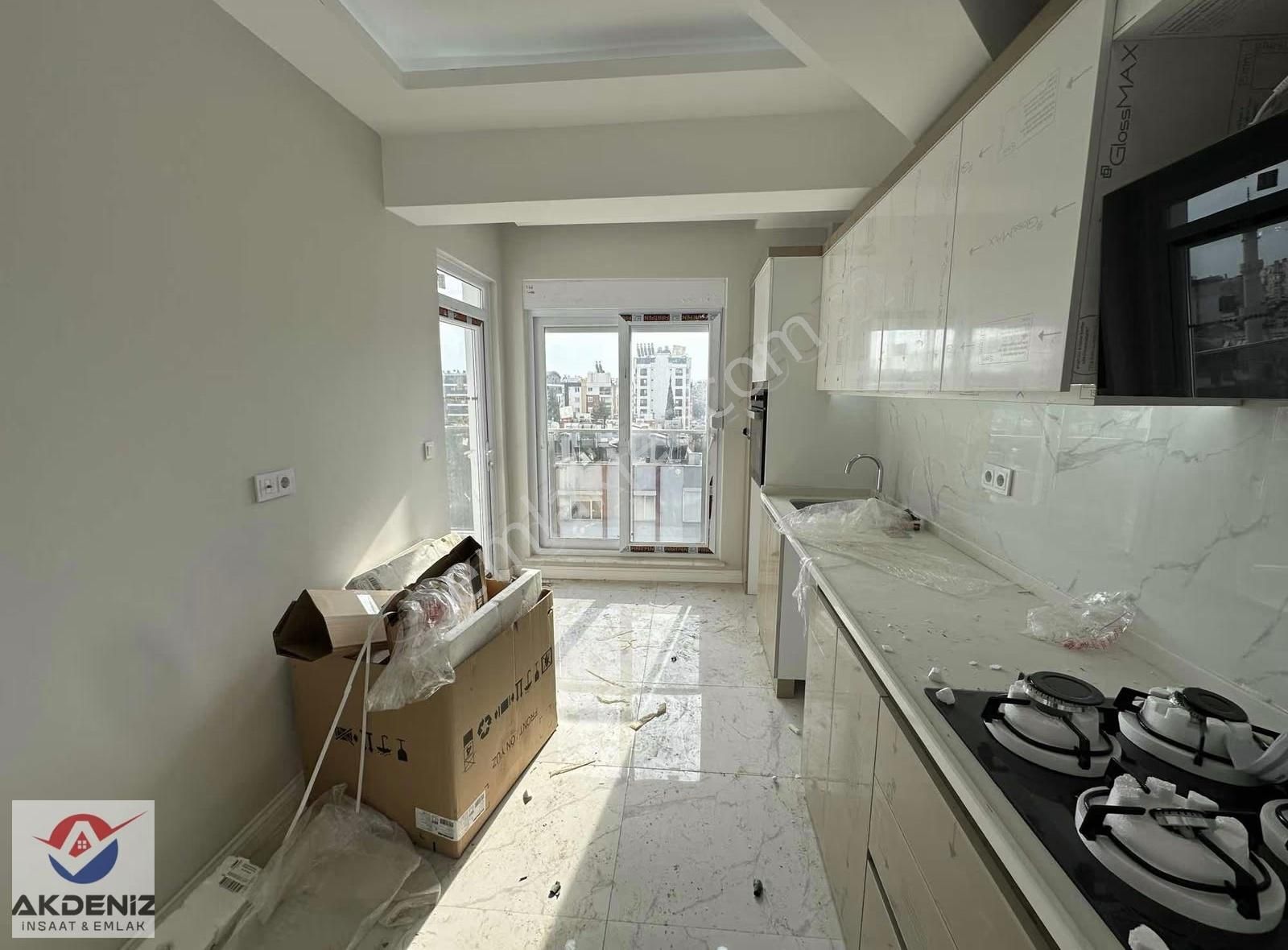 Denize Yürüme Mesafesinde Köşe Başı Doğalgazlı Güney Cephe - Görsel 14