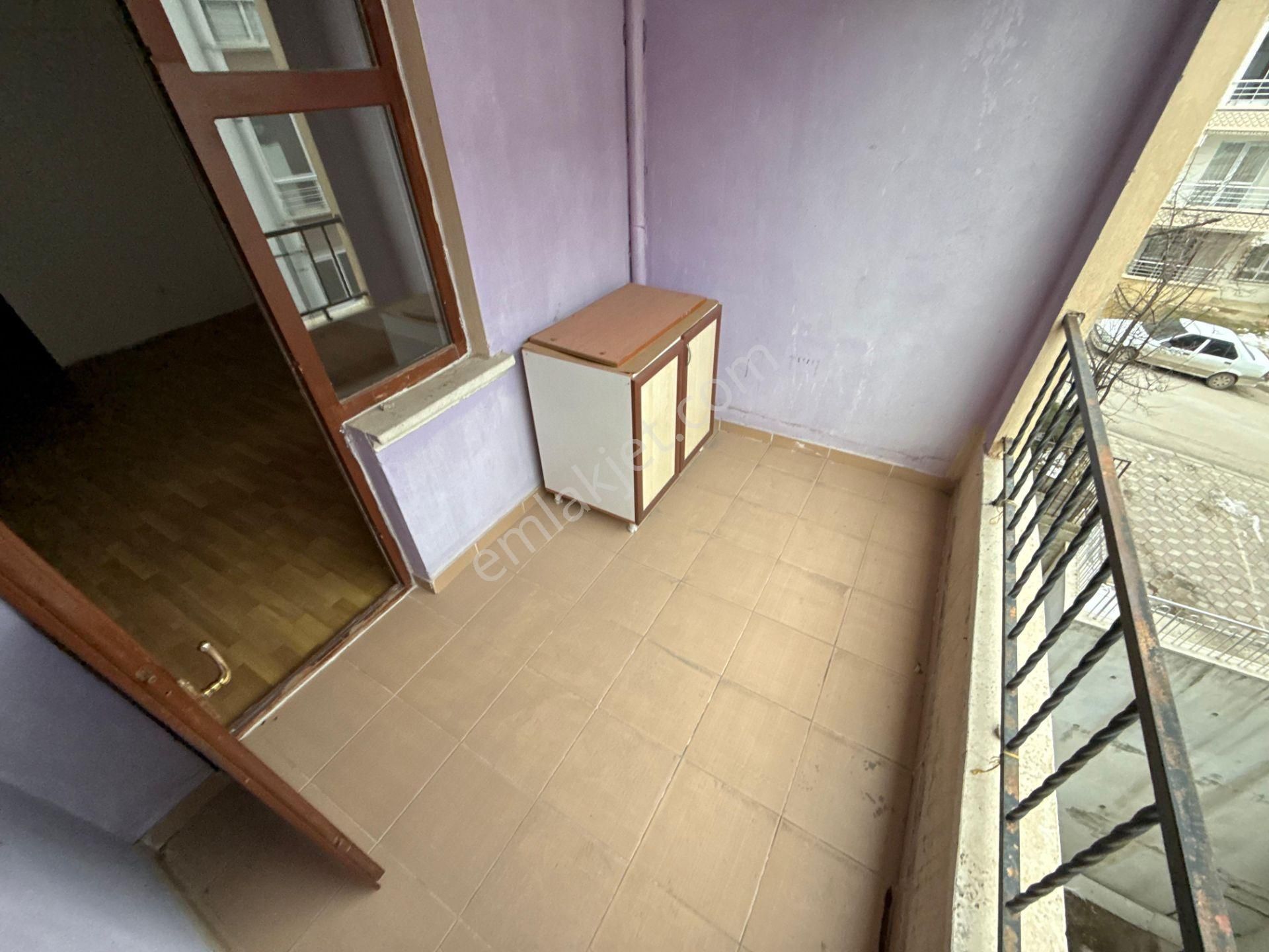 Keçiörende 3+1 Merkezi Konumda Orta Katta Geniş Yapılı Satılık Daire - Görsel 22