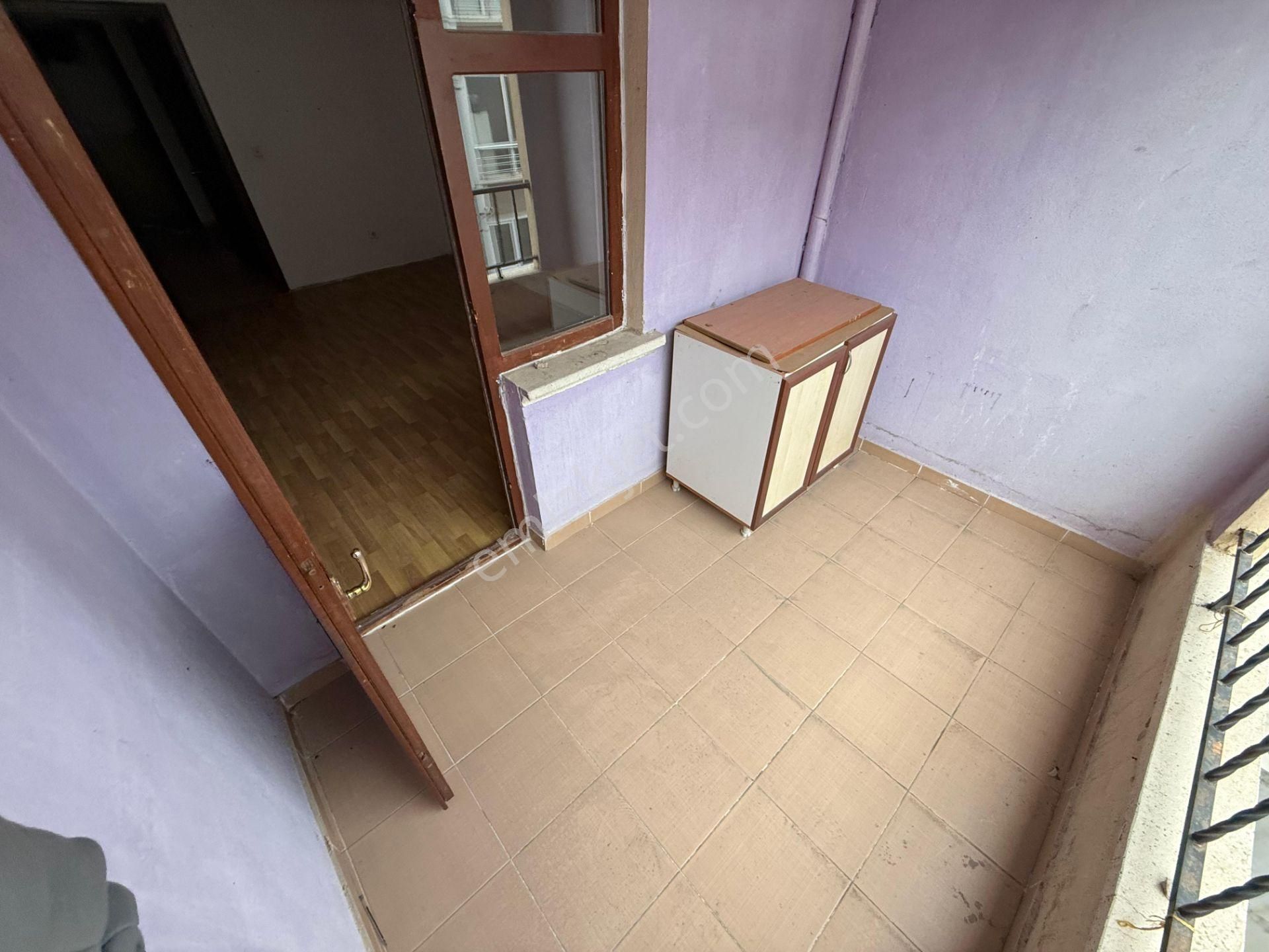 Keçiörende 3+1 Merkezi Konumda Orta Katta Geniş Yapılı Satılık Daire - Görsel 23