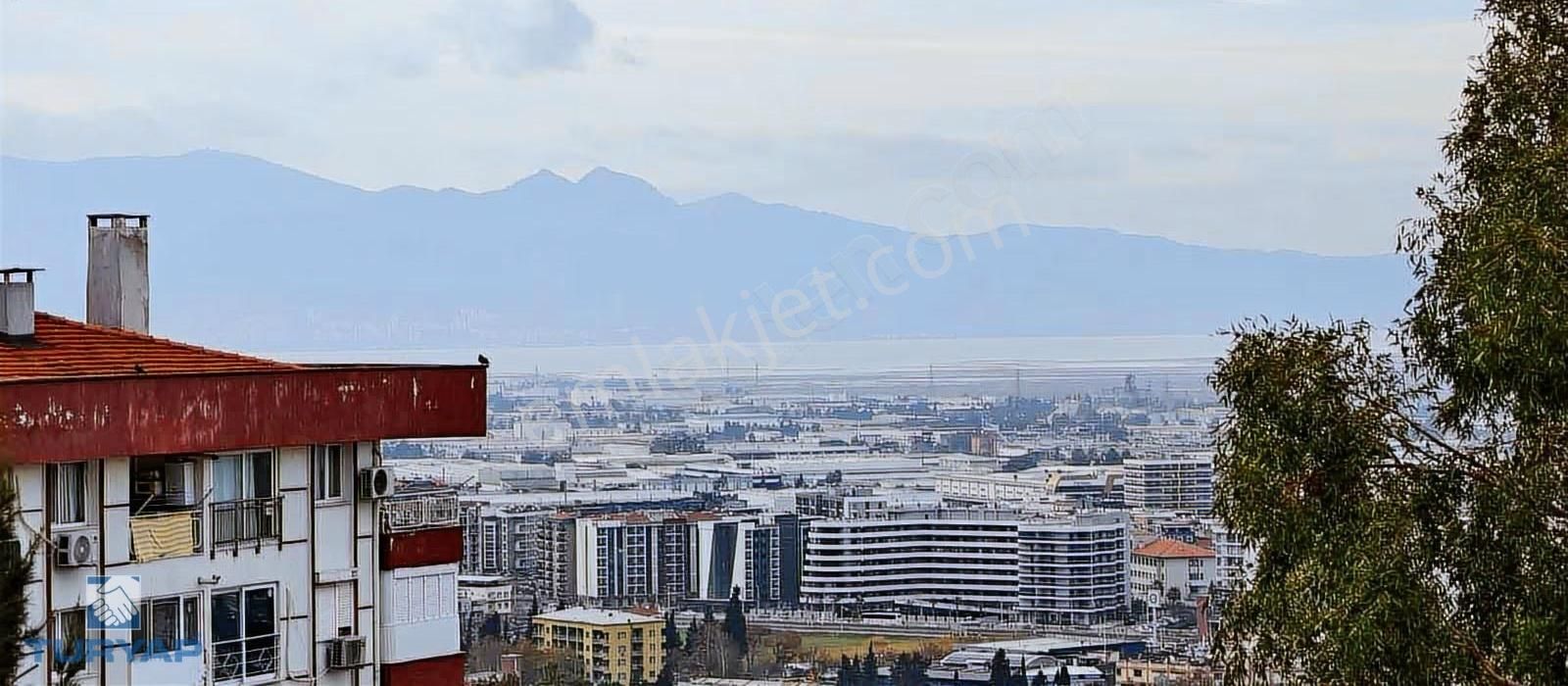 İzmir Çiğli Evka 5 Mah . Site İçerisinde 3+1 Satılık Daire