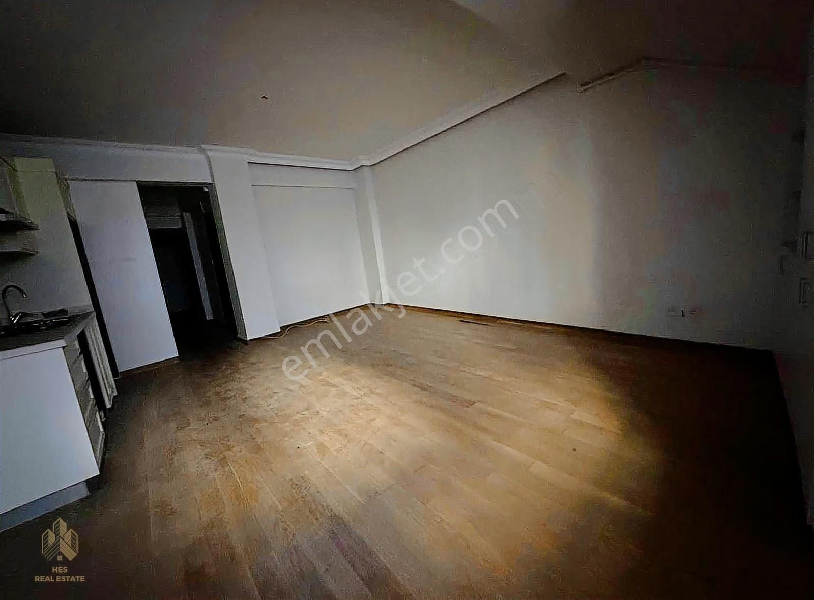 Cihangir Caddesi'nde Yeni Binada Tek Tapu 2 Adet 1+1 Fırsatı - Görsel 2