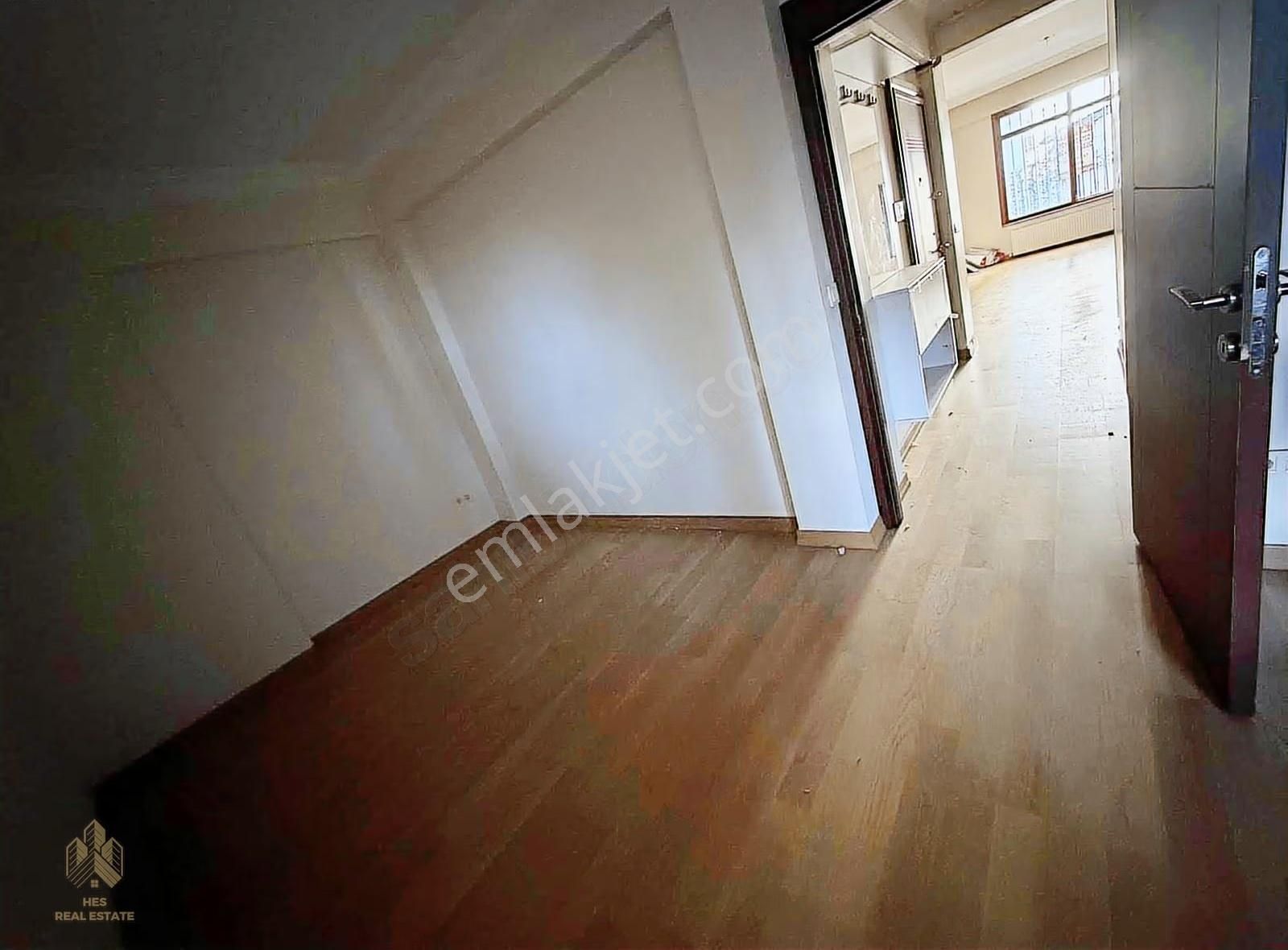 Cihangir Caddesi'nde Yeni Binada Tek Tapu 2 Adet 1+1 Fırsatı - Görsel 23