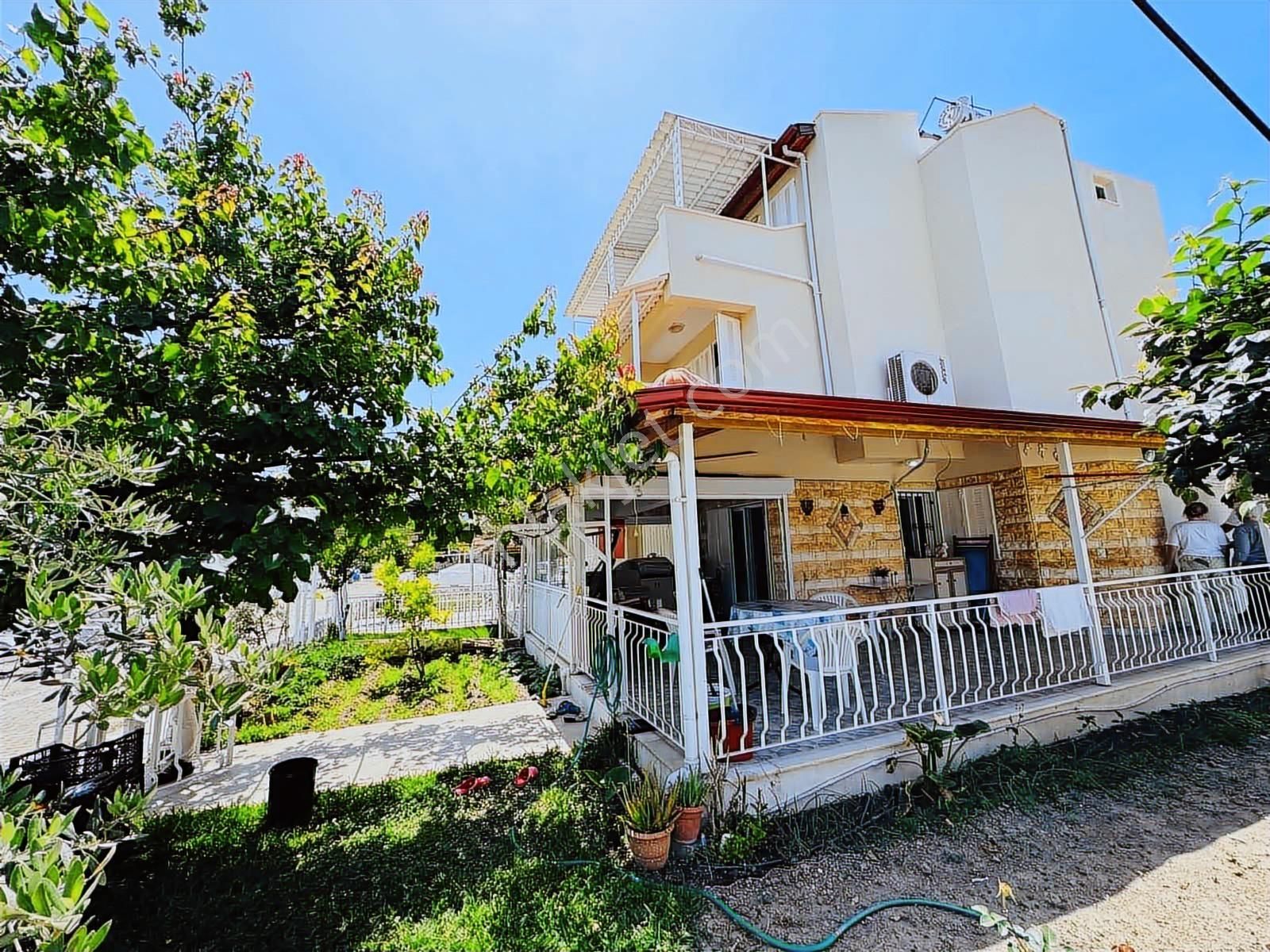 Kuşadası Davutlar'da Plaja 650 Mt Köşe Konum Satılık 4+1 Yazlık - Görsel 10