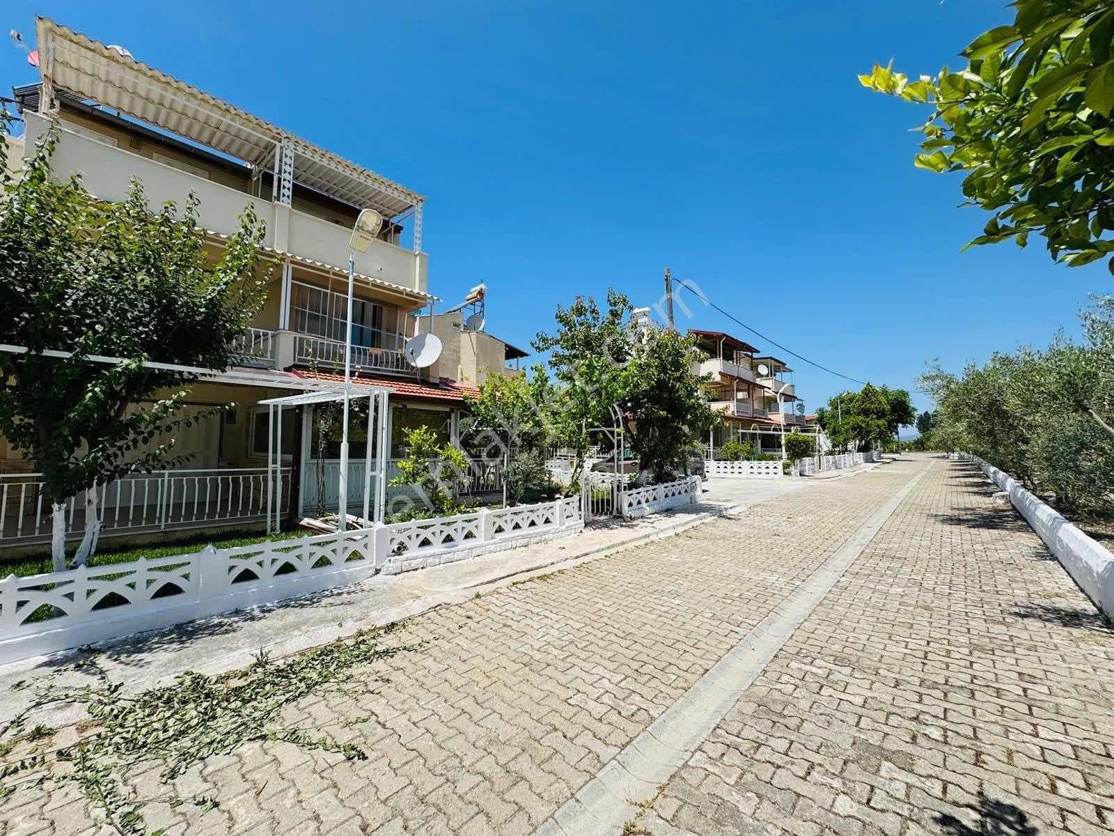 Kuşadası Davutlar'da Plaja 650 Mt Köşe Konum Satılık 4+1 Yazlık - Görsel 18