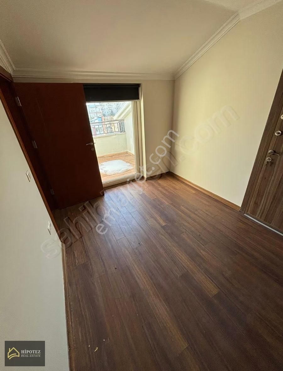 Hipotez'den Cadde Üstü Manzaralı Eşyalı Temiz 3+1 Dubleks - Görsel 5