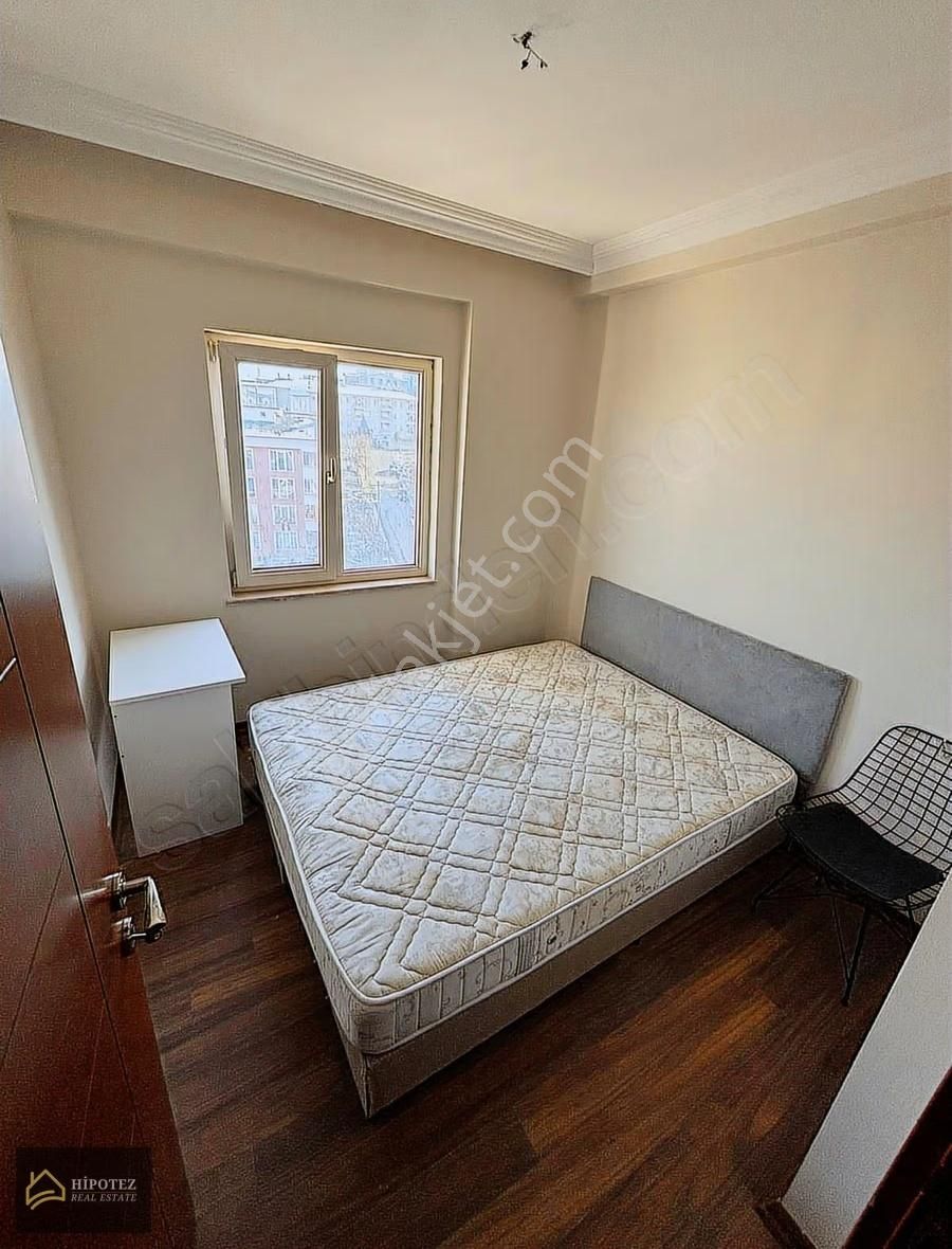 Hipotez'den Cadde Üstü Manzaralı Eşyalı Temiz 3+1 Dubleks - Görsel 2