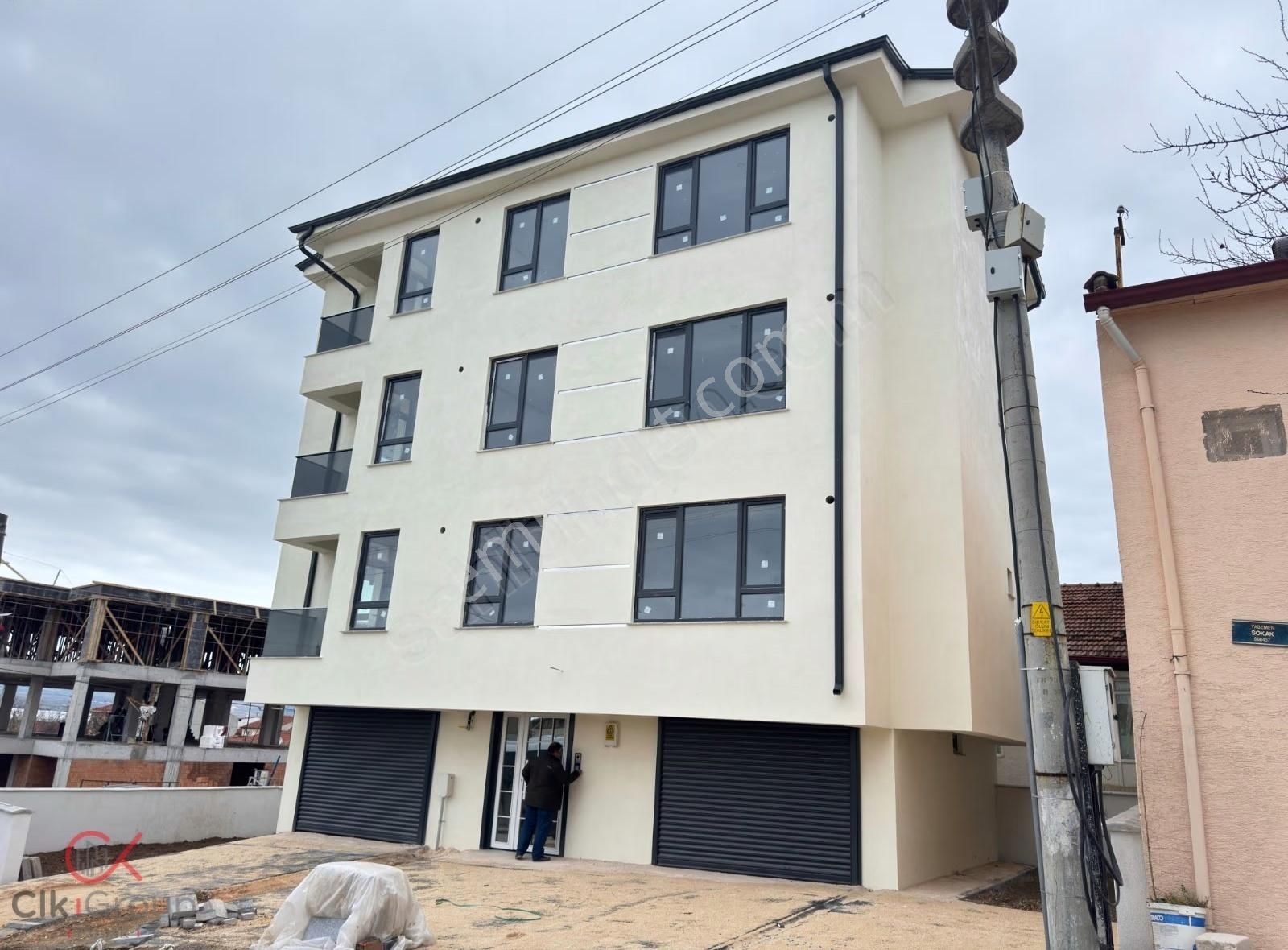 Clk Gm'den Şirintepede Satılık Sıfır 1+1 Daire | Bahçe Nizamlı