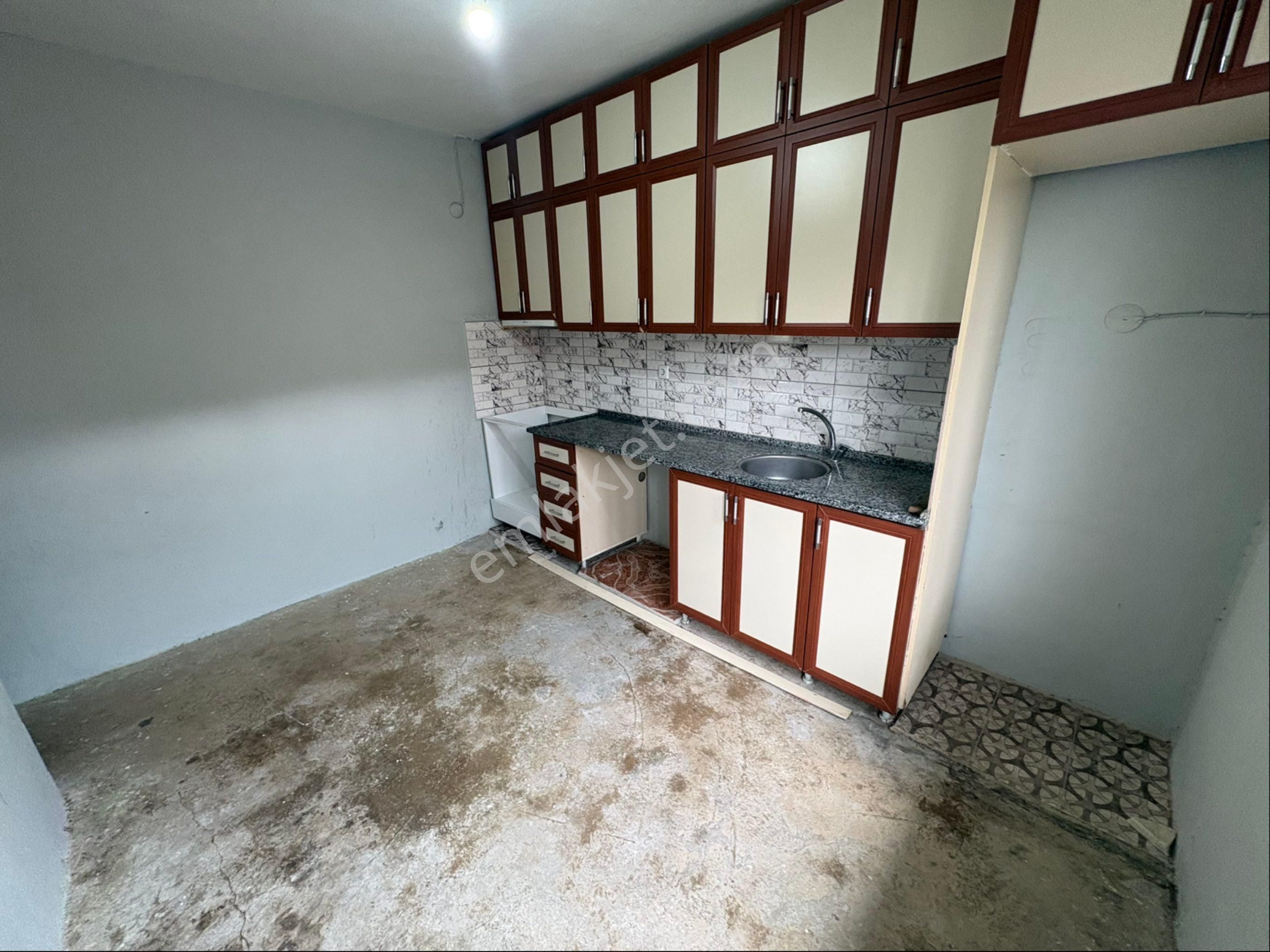 Miray Emlaktan Yeşilmahallede Teraslı Kiralık 2+1 Daire - Görsel 6