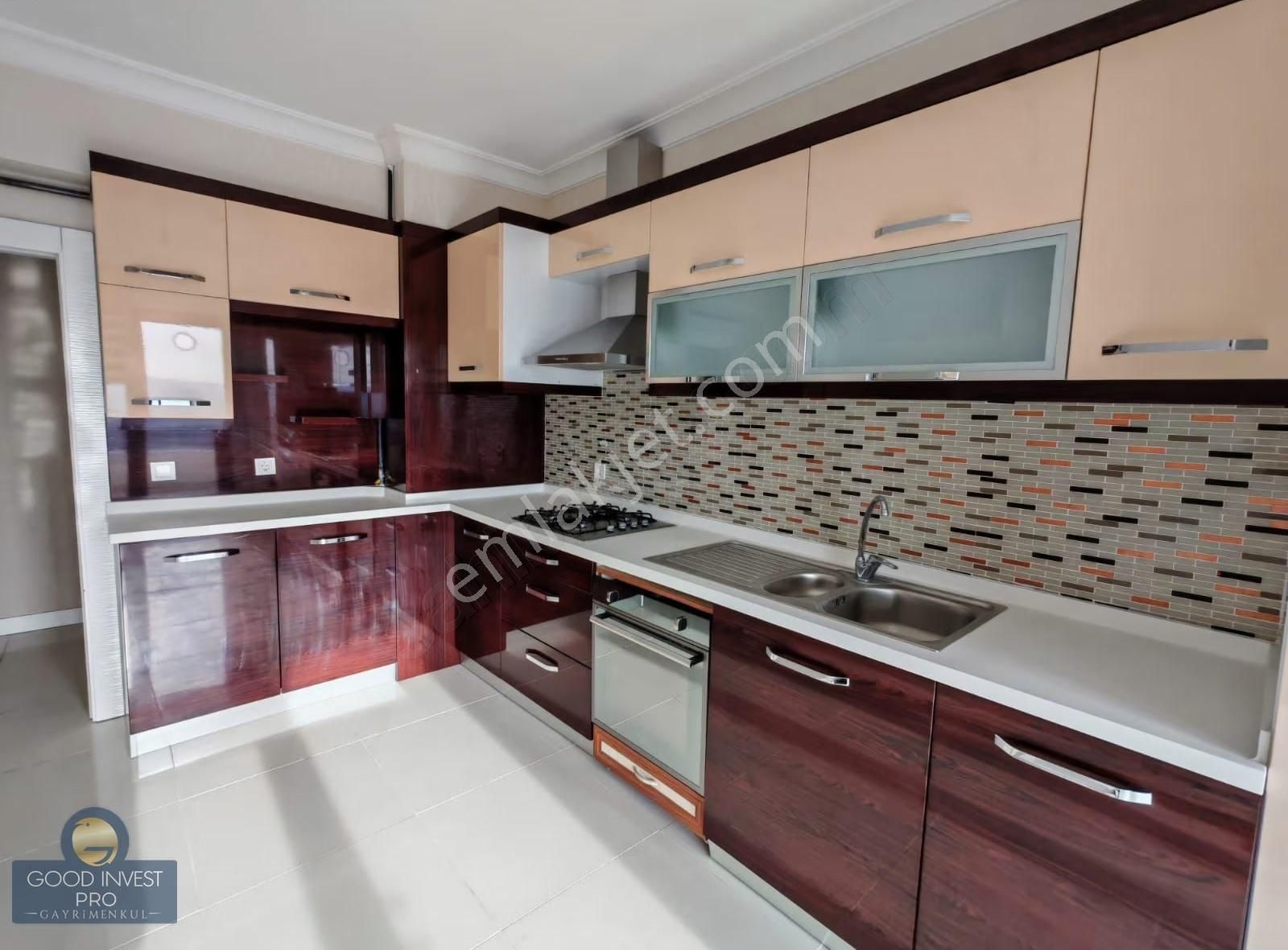 Otonomi Karşısı Site İçi Villa Gibi 5+3 Tripleks Daire