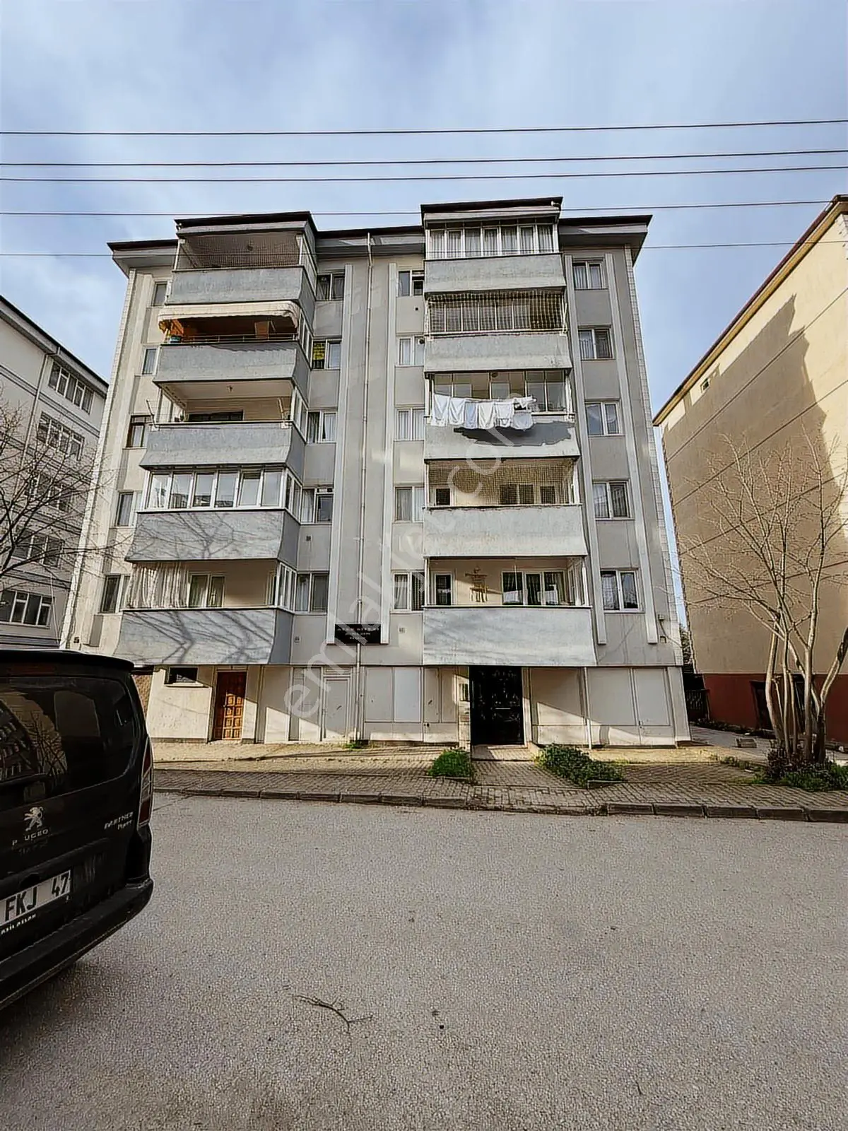 Tarcanlardan Şirintepede Arakat 3+1 Satılık Daire