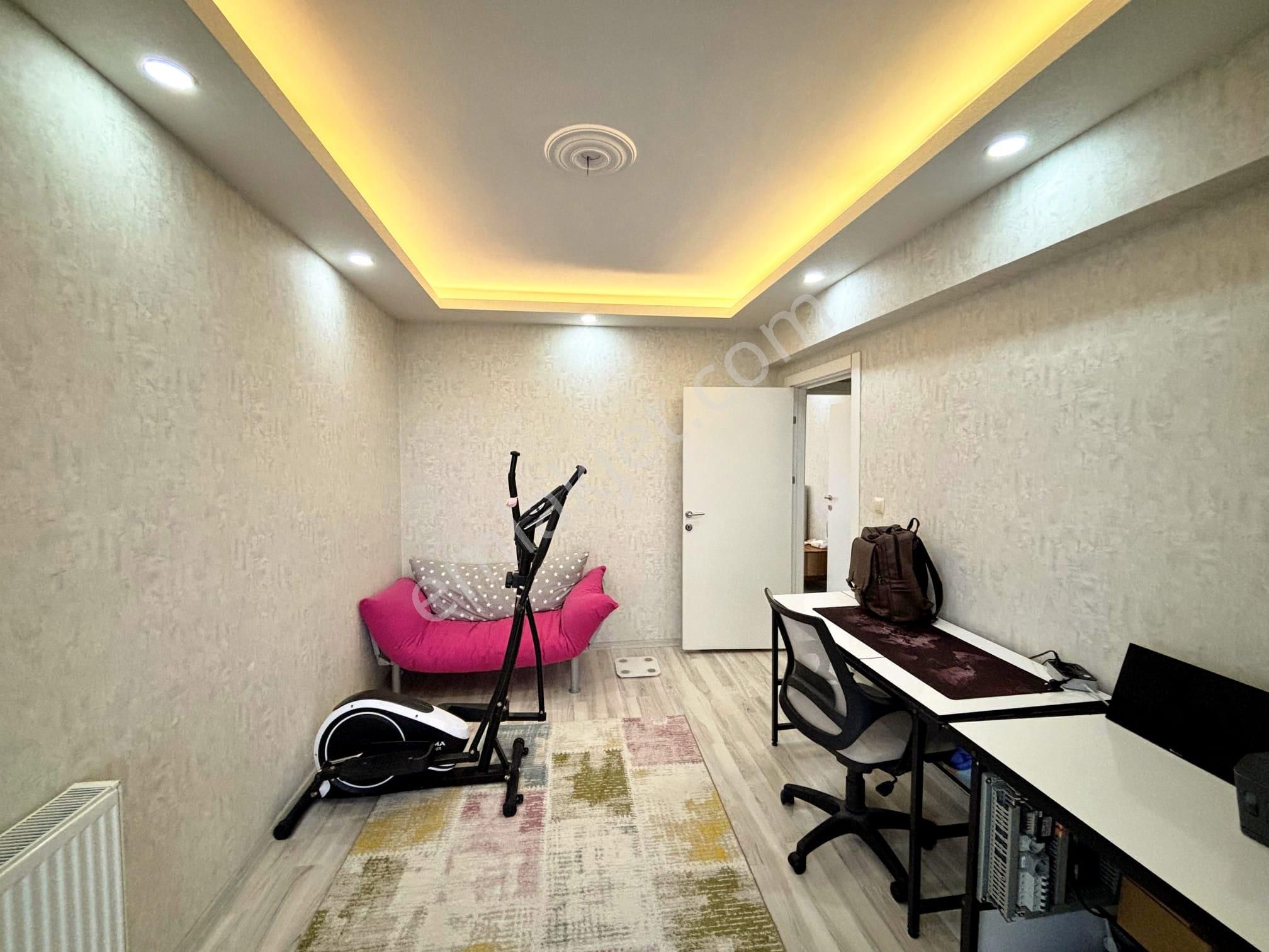 Kaletepe Mah. Miraç Sit. 4+1 Tertemiz Daire-saray Gibi Mutfaklı - Görsel 18