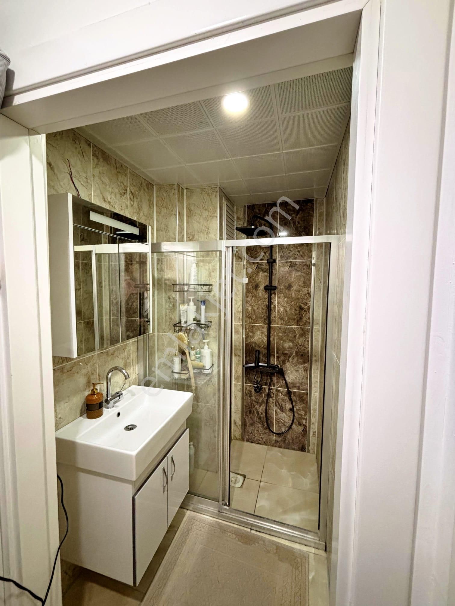 Kaletepe Mah. Miraç Sit. 4+1 Tertemiz Daire-saray Gibi Mutfaklı - Görsel 16