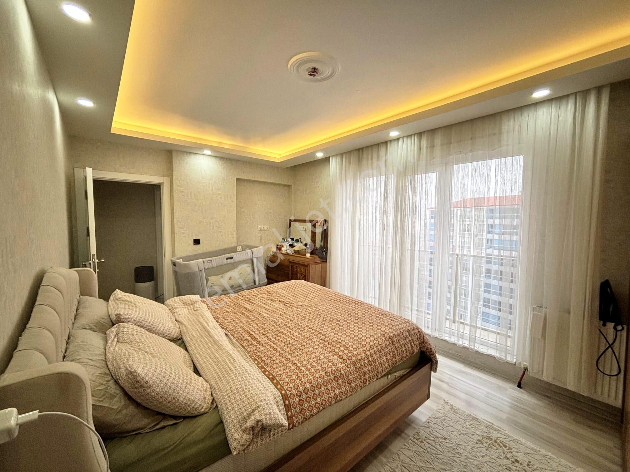 Kaletepe Mah. Miraç Sit. 4+1 Tertemiz Daire-saray Gibi Mutfaklı - Görsel 14