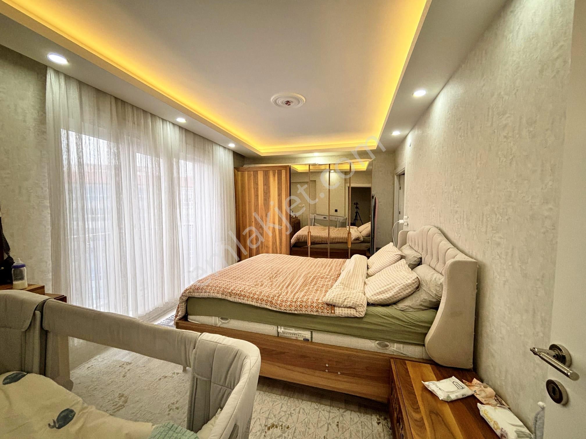 Kaletepe Mah. Miraç Sit. 4+1 Tertemiz Daire-saray Gibi Mutfaklı - Görsel 12