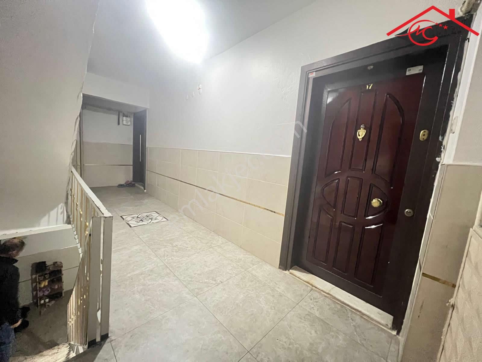 Yenibosna Hürriyet Mahallesinde Satılık 2+1 Ara Kat Daire Güney Cephe Metrobüse Yakın - Görsel 26