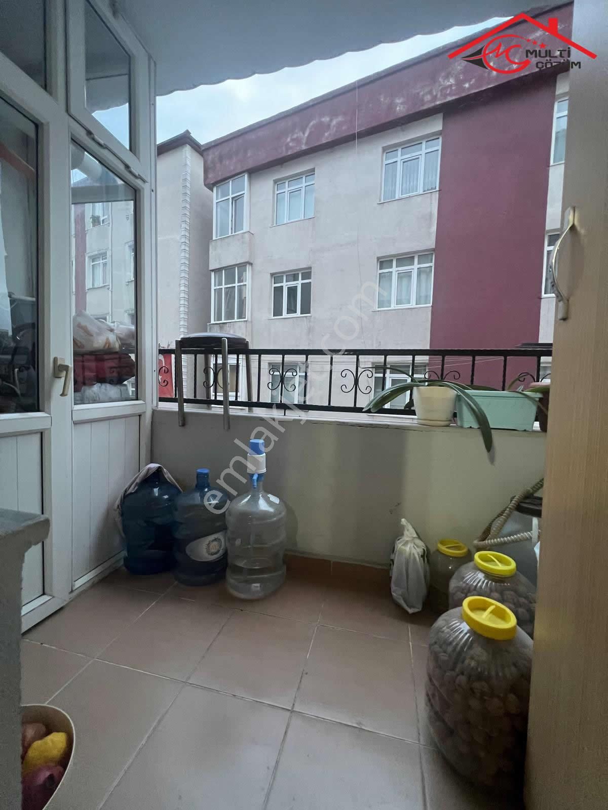 Yenibosna Hürriyet Mahallesinde Satılık 2+1 Ara Kat Daire Güney Cephe Metrobüse Yakın - Görsel 14