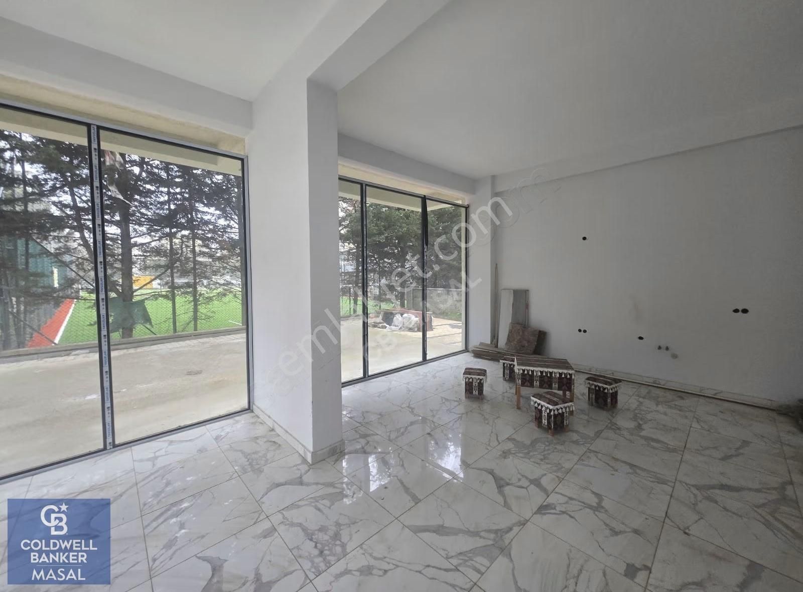 Kartal Esentepe Cem Evi Karşısında Tabela Değerli Sıfır Kiralık - Görsel 3