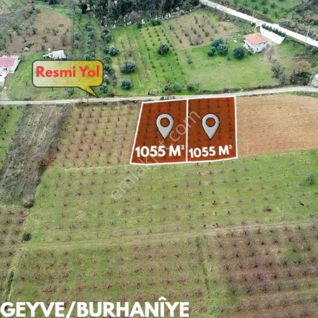 Sakarya / Geyve / Burhaniye Mahallesi’nde Asfalt Yola Cepheli – %40 Konut İmarlı 2 Adet Arsa