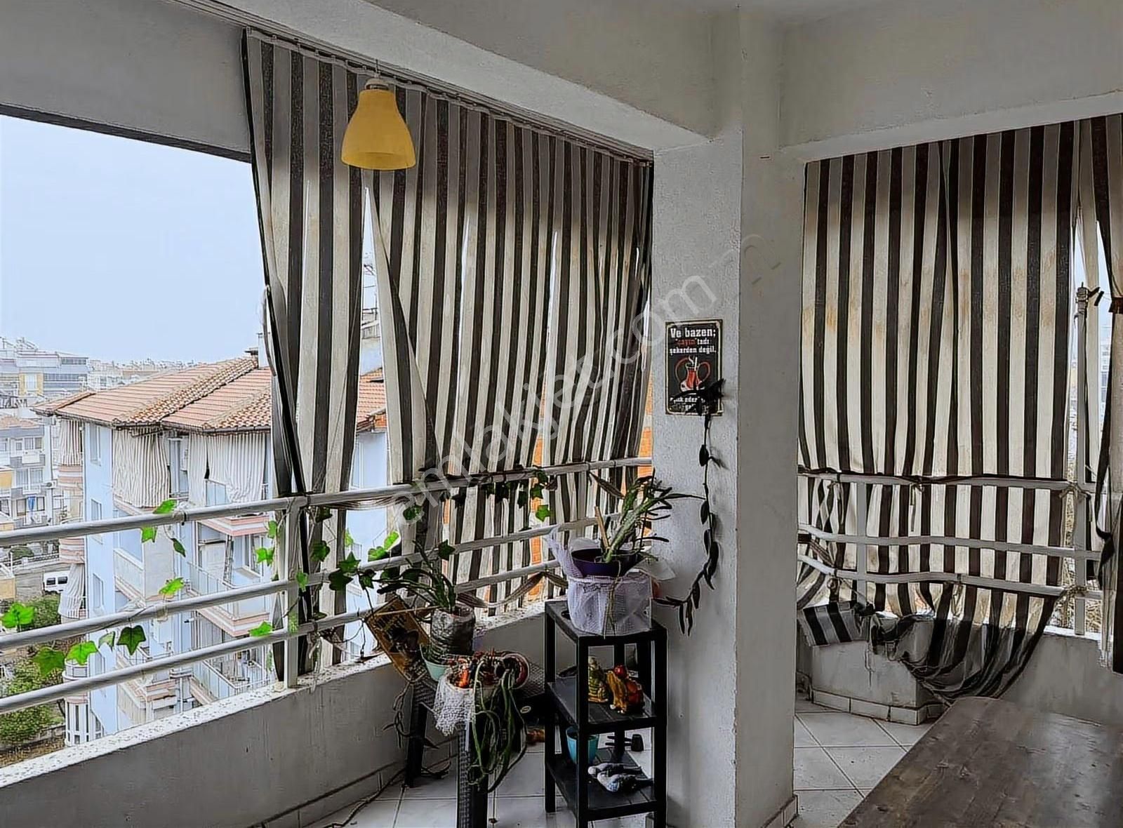 Cadde Üzeri Köşe Konumlu Arakat Satılık 150 M2 3+1 Daire - Görsel 9