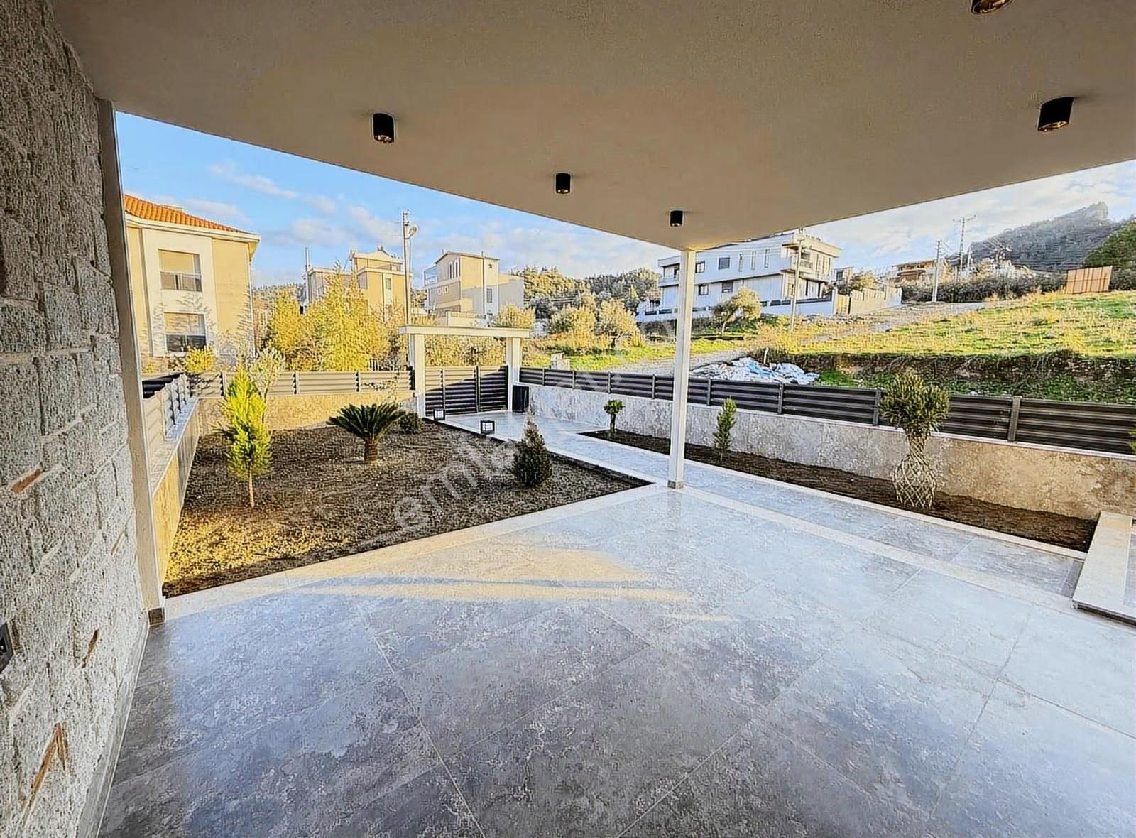 Caferbey'de Satılık 240 M2 Lüks 4+1 Tripkeks Villa - Görsel 27