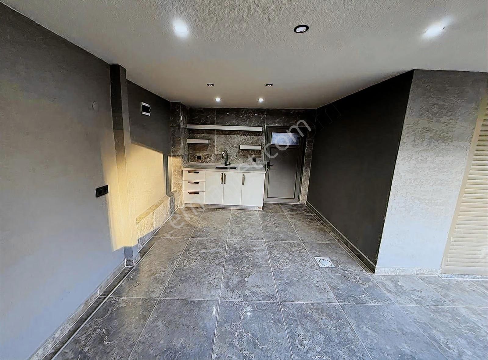Caferbey'de Satılık 240 M2 Lüks 4+1 Tripkeks Villa - Görsel 21