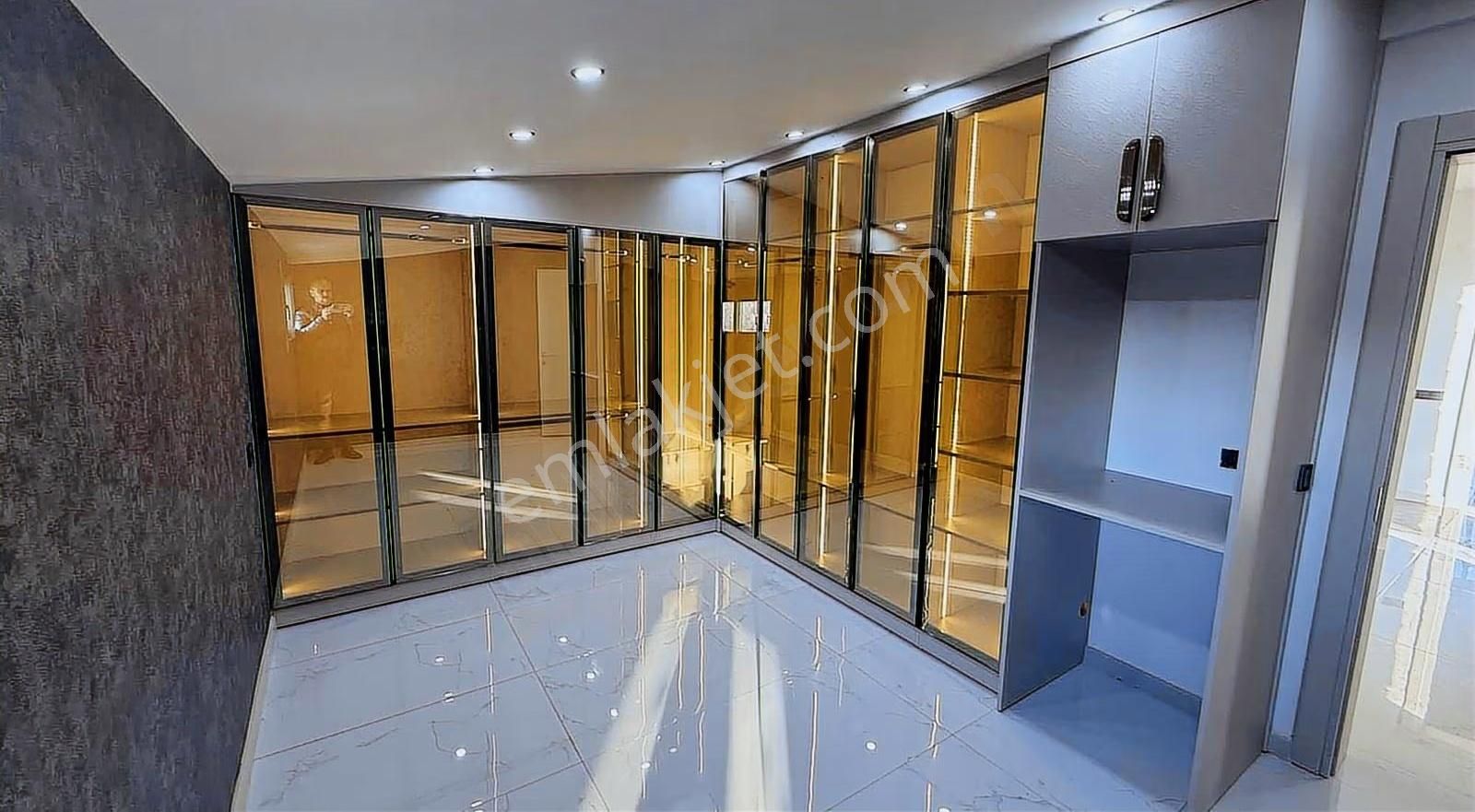 Caferbey'de Satılık 240 M2 Lüks 4+1 Tripkeks Villa - Görsel 11
