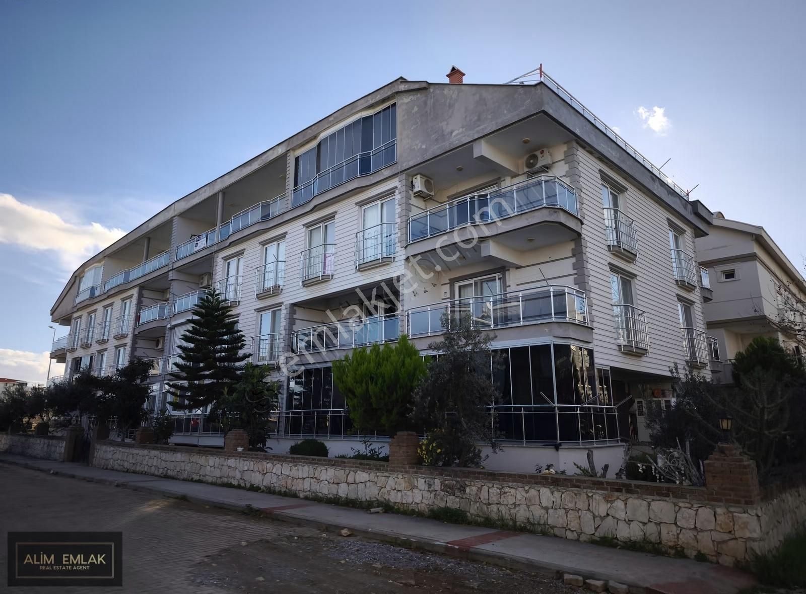 Didim Çamlık Mahallesi Çok Güzel Konumda Çok Geniş 3+1 Daire - Görsel 11