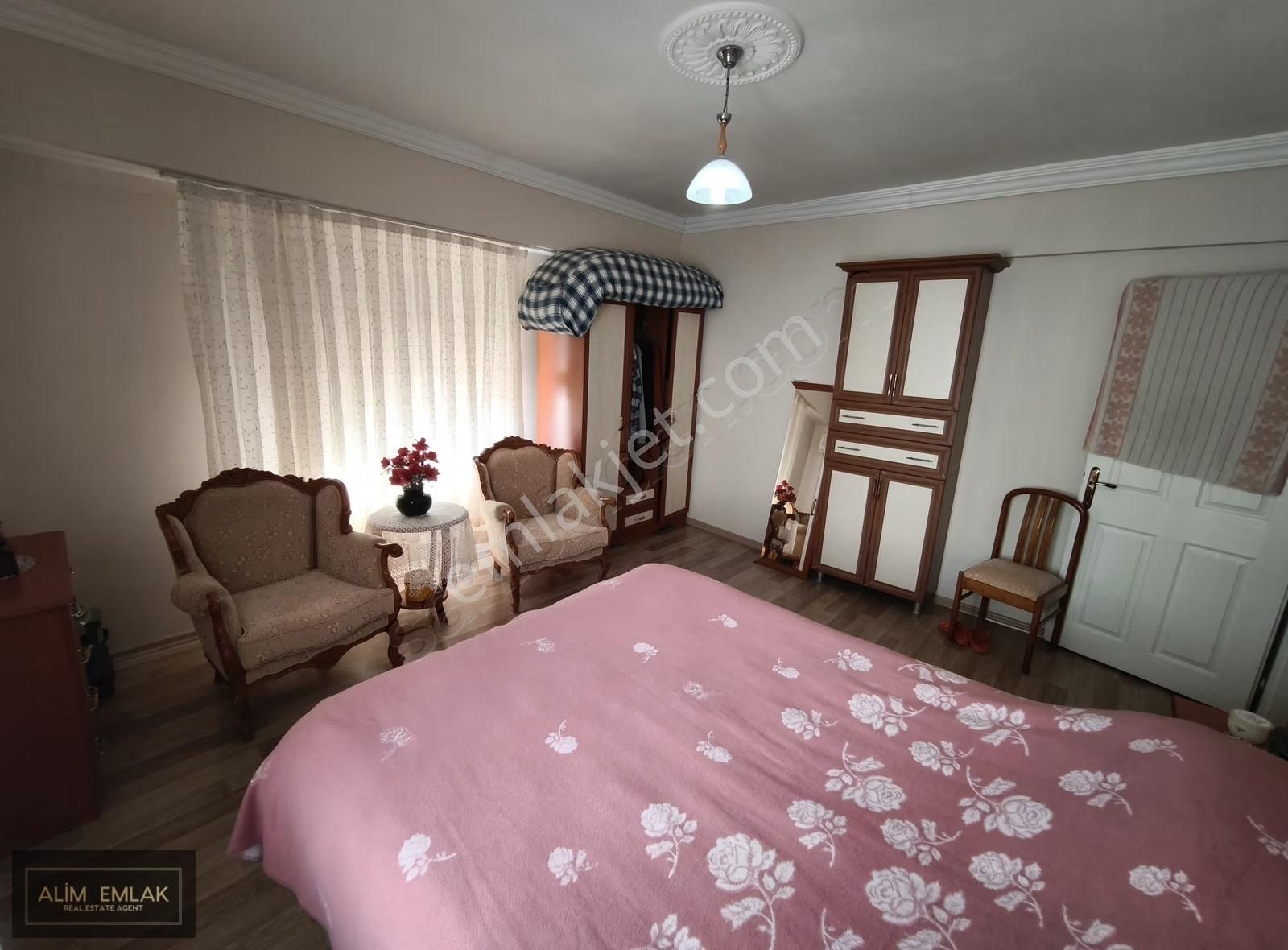 Didim Çamlık Mah. Denize Yakın Konumda 3+1 Çok Geniş Villa - Görsel 12