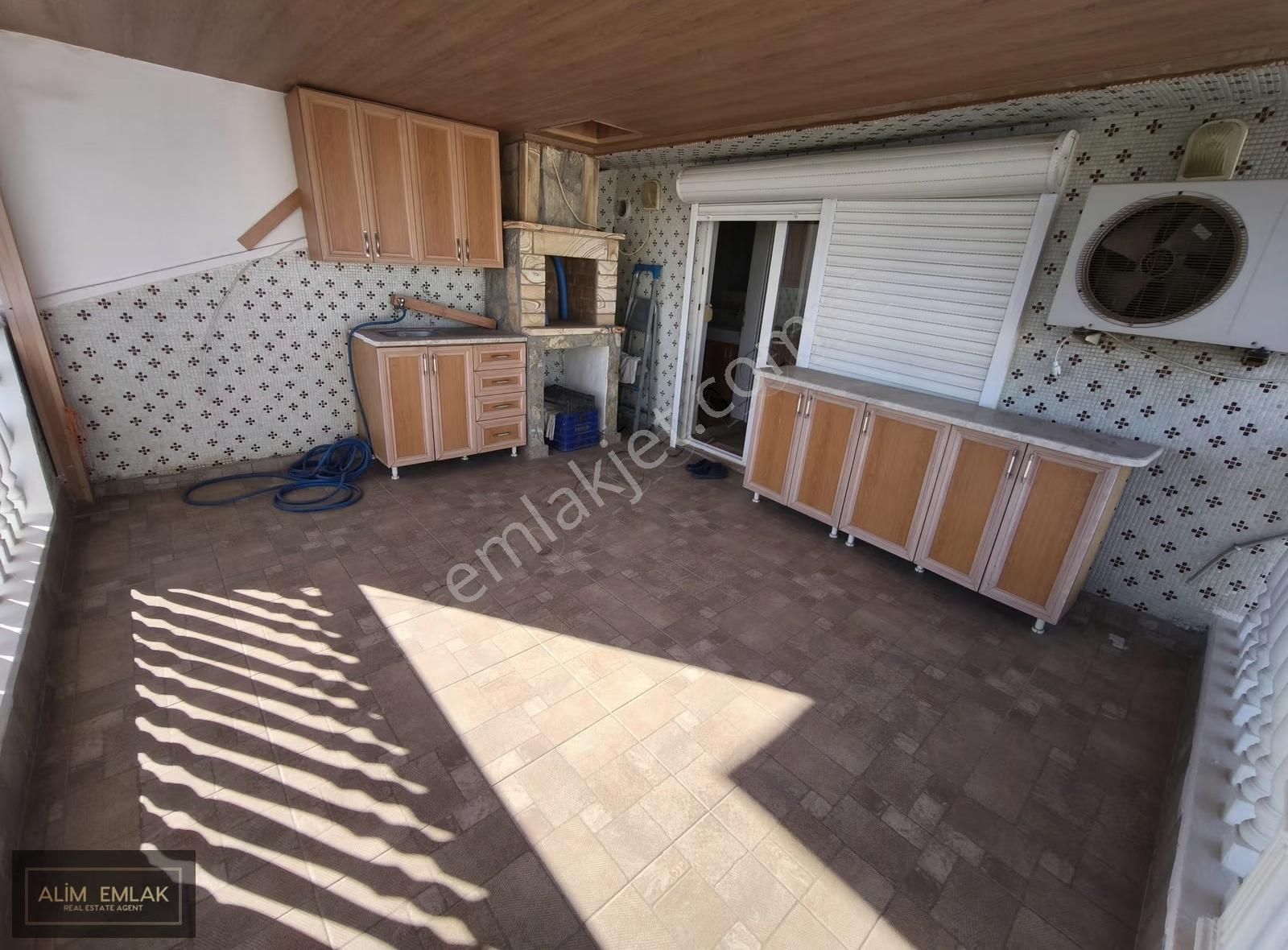 Didim Çamlık Mah. Denize Yakın Konumda 3+1 Çok Geniş Villa - Görsel 16