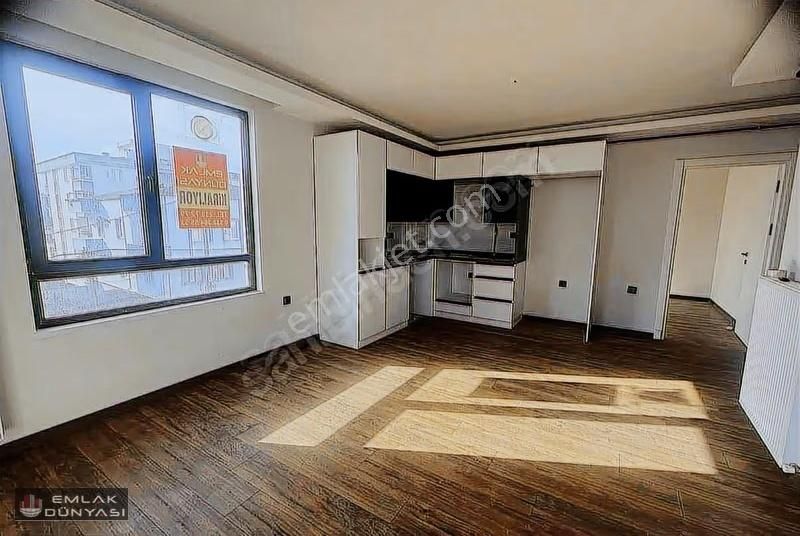 Emlak Dünyası Ultra Geniş 1+1 Deniz Manzralı Köşe !!! - Görsel 14