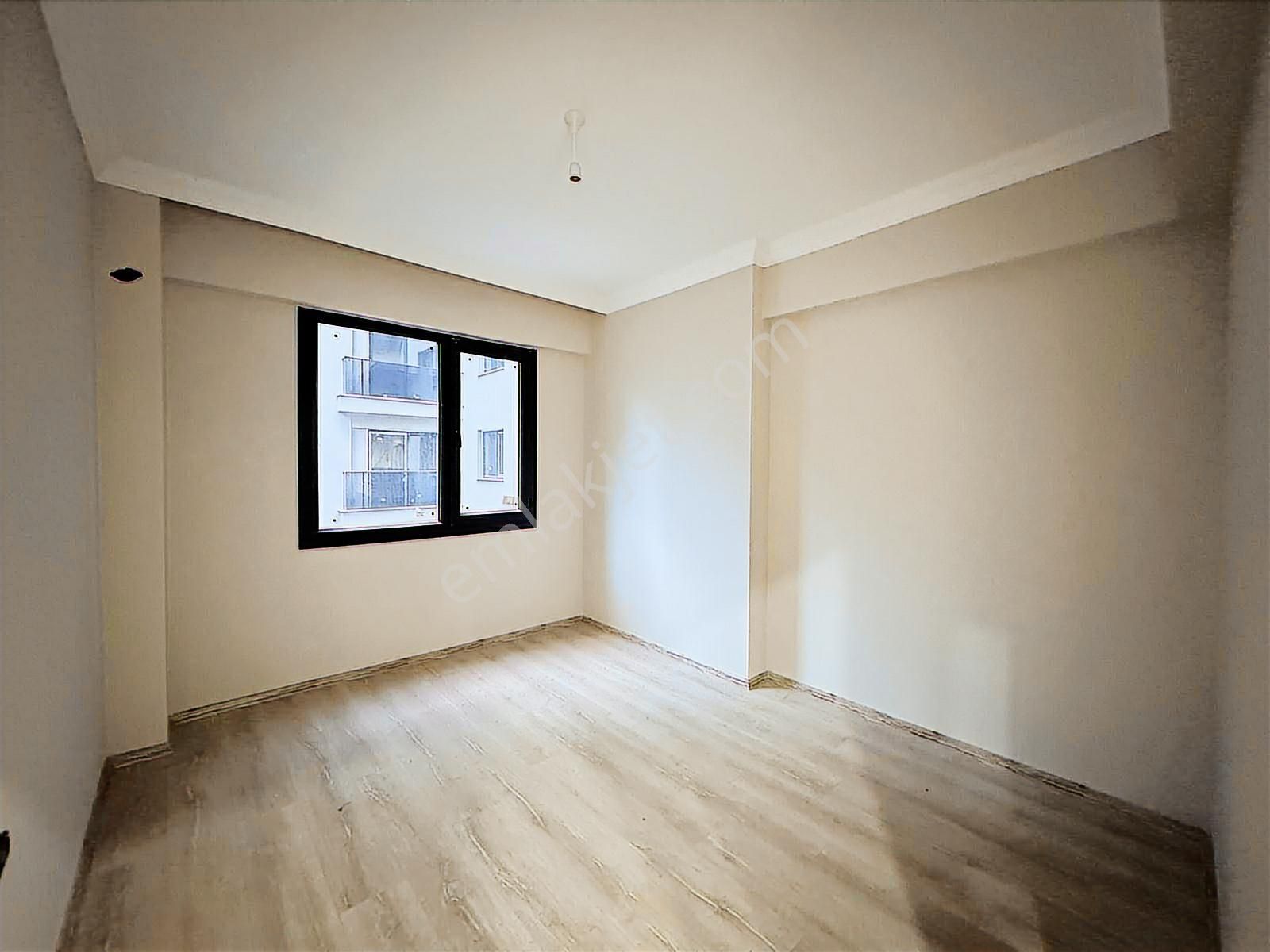 Yörük Mahallesi Gürsel Caddesi Üzeri Satılık Sıfır 3+1 Daire - Görsel 4