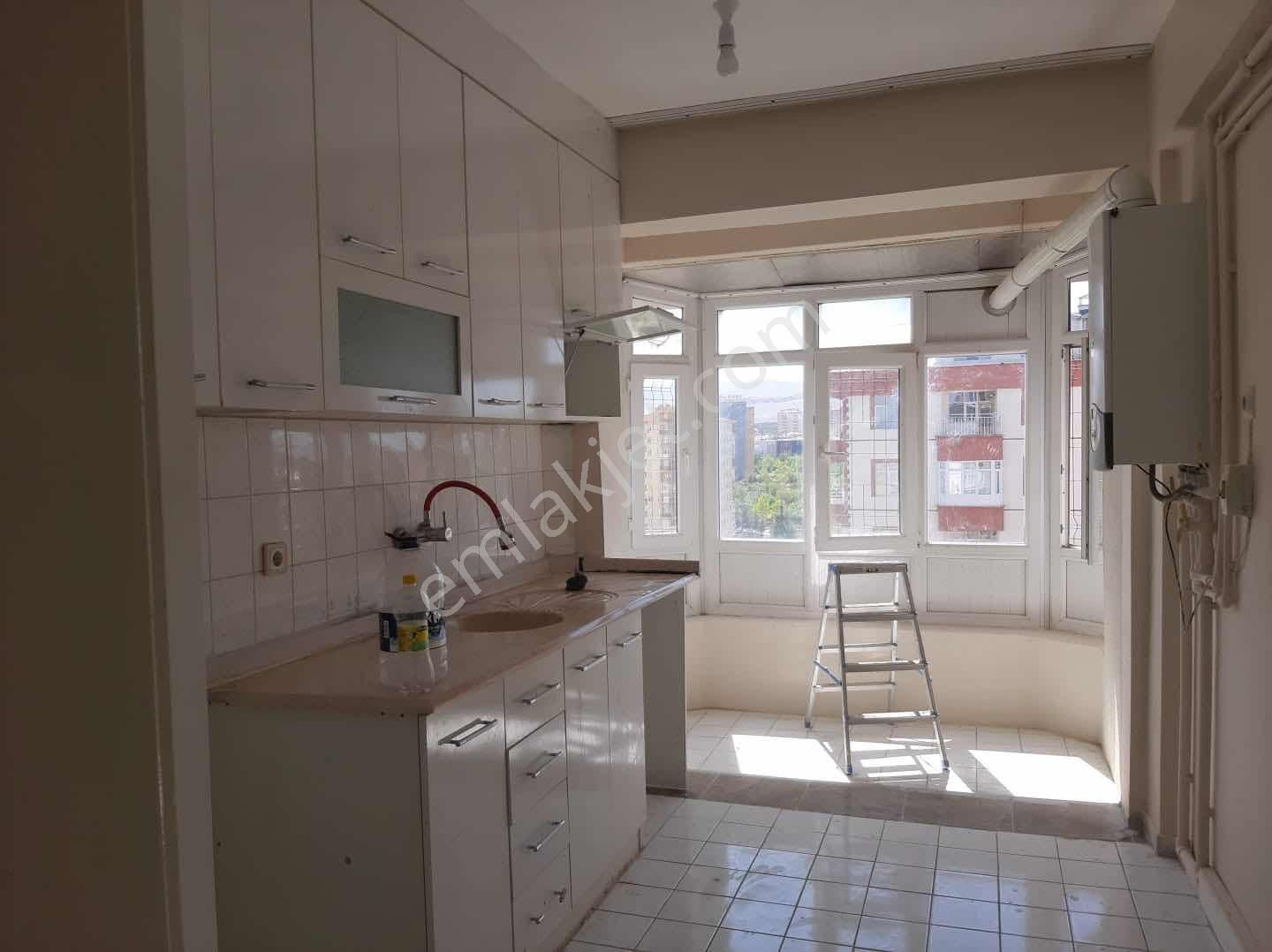 Net Emlaktan Bosna Hersek Mah. Bakımlı Güney Cephe 3+1 Daire - Görsel 23