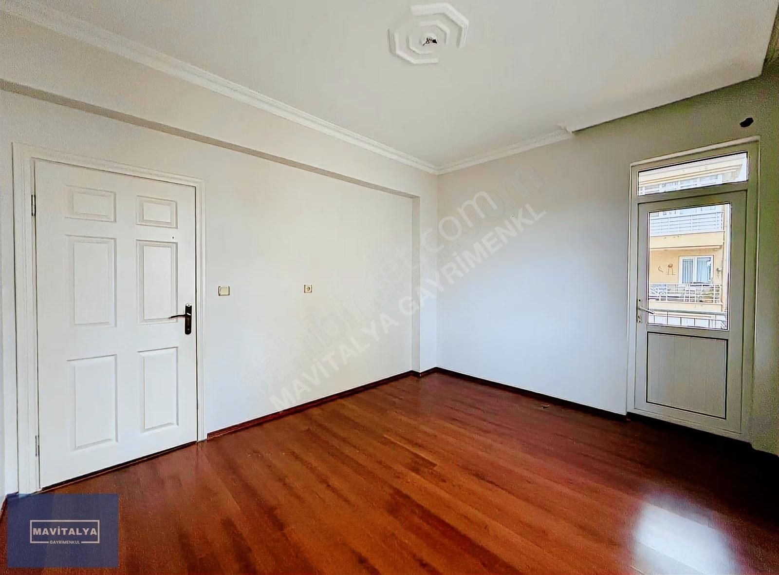 Altınkum'da Cuma Pazarı Yanı Asansörlü Binada 3+1 Geniş Daire - Görsel 3