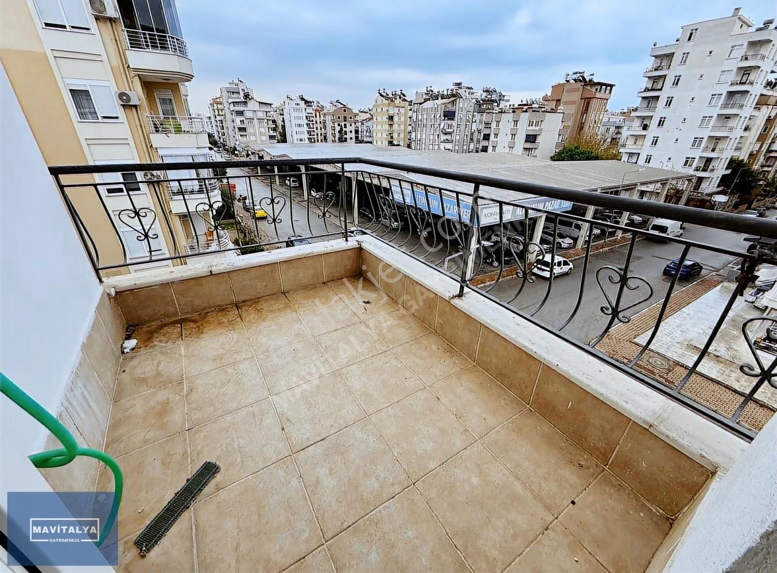 Altınkum'da Cuma Pazarı Yanı Asansörlü Binada 3+1 Geniş Daire - Görsel 20