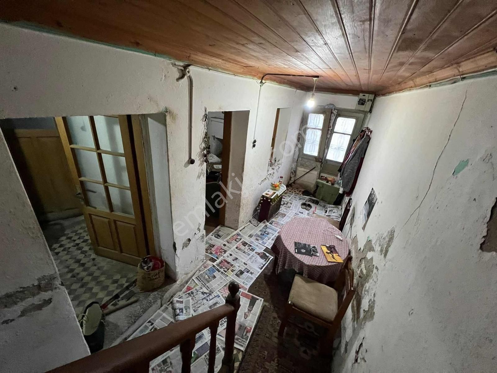 Akalın'dan Urla Merkezde Barlar Sokagı Yakını Avantajlı Taş Ev - Görsel 6